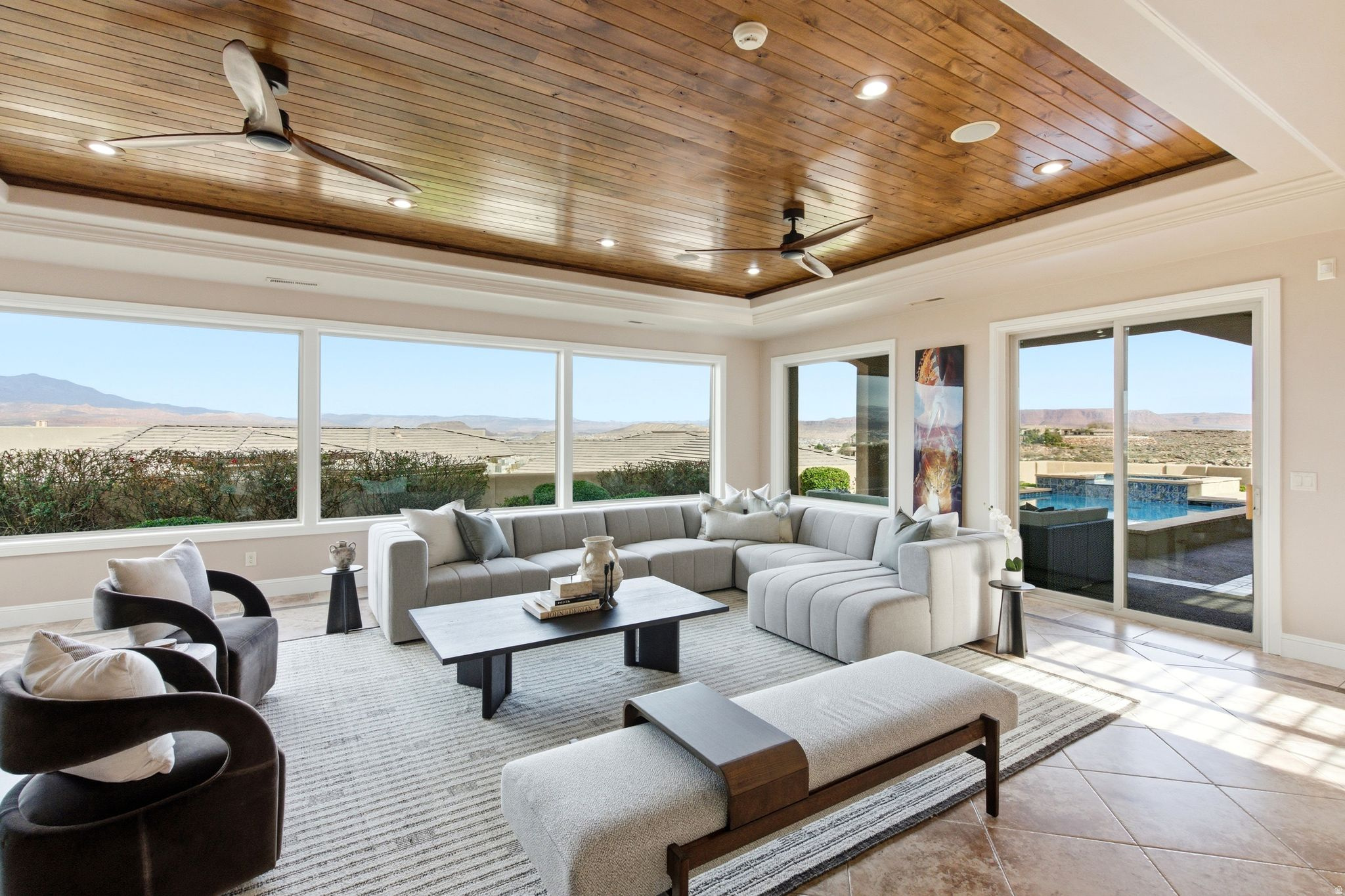 STONE CLIFF - Residential