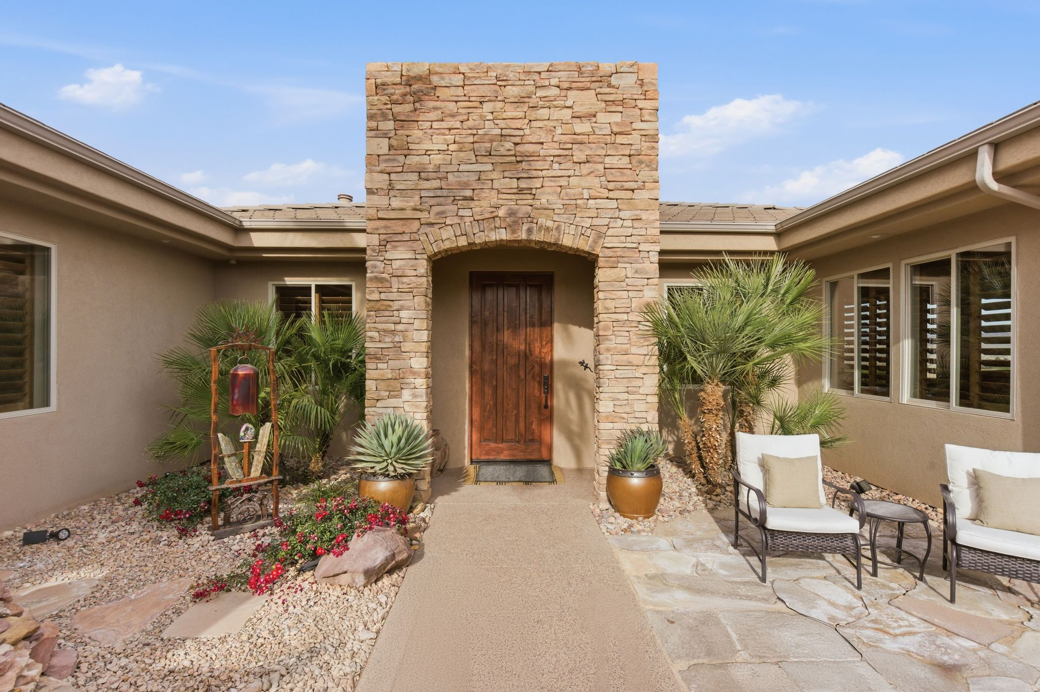 STONE CLIFF - Residential