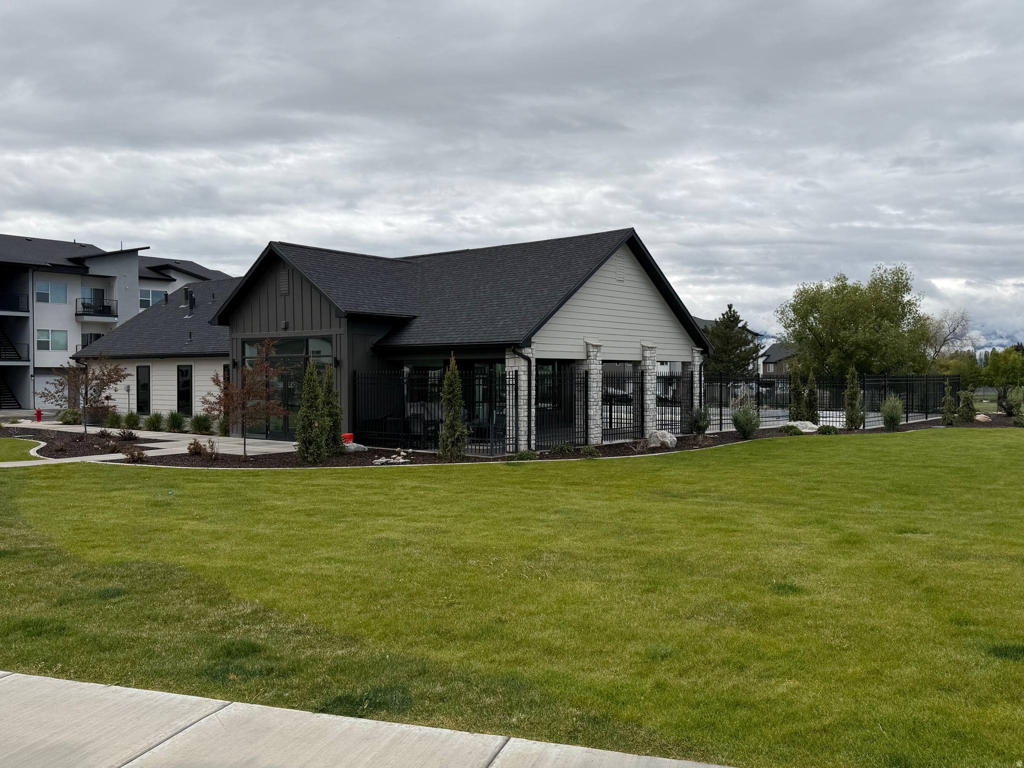 THE VINYARD - Residential
