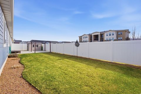 Tiny photo for 590 E OLD MILL DR E, Heber City, UT 84032 (MLS # 2134893)