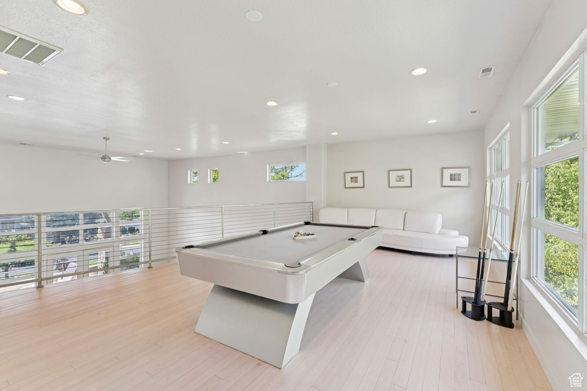 THE HAMPTONS - Residential