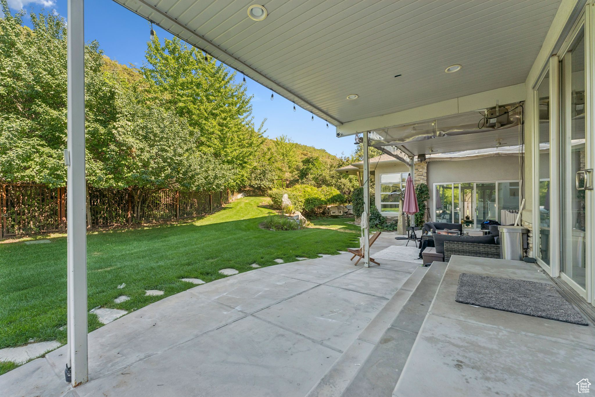 THE HAMPTONS - Residential