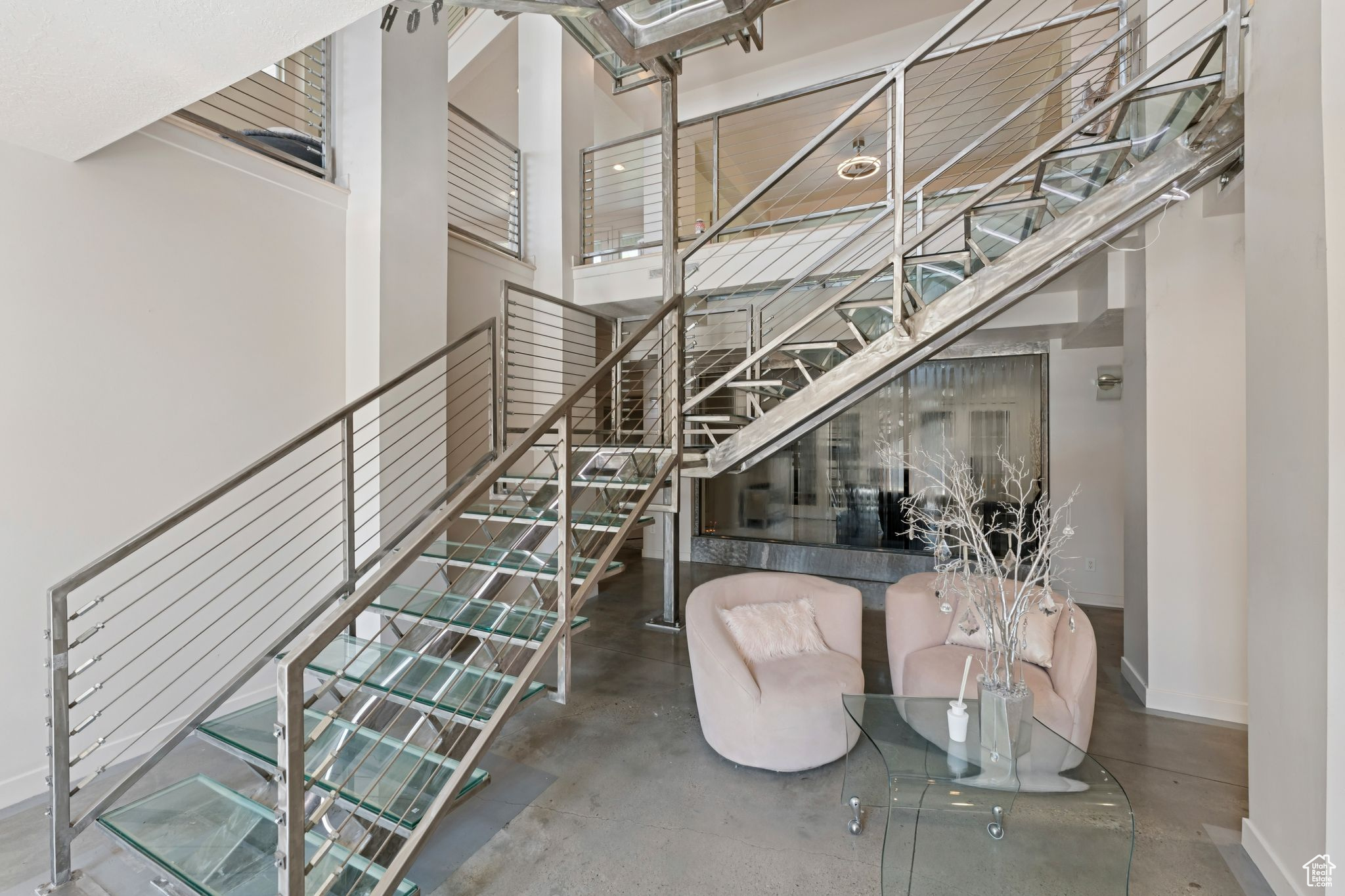 THE HAMPTONS - Residential