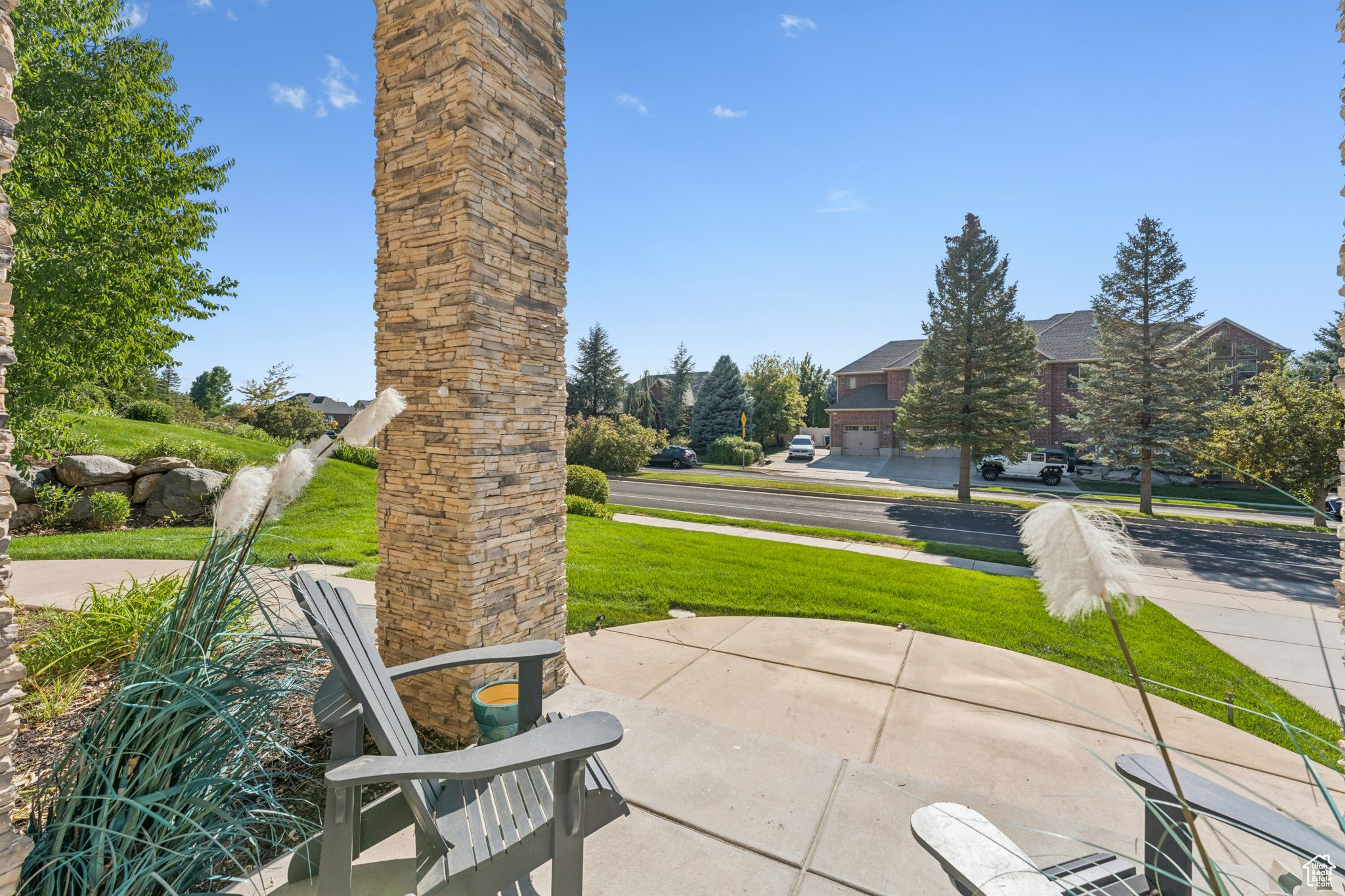 THE HAMPTONS - Residential