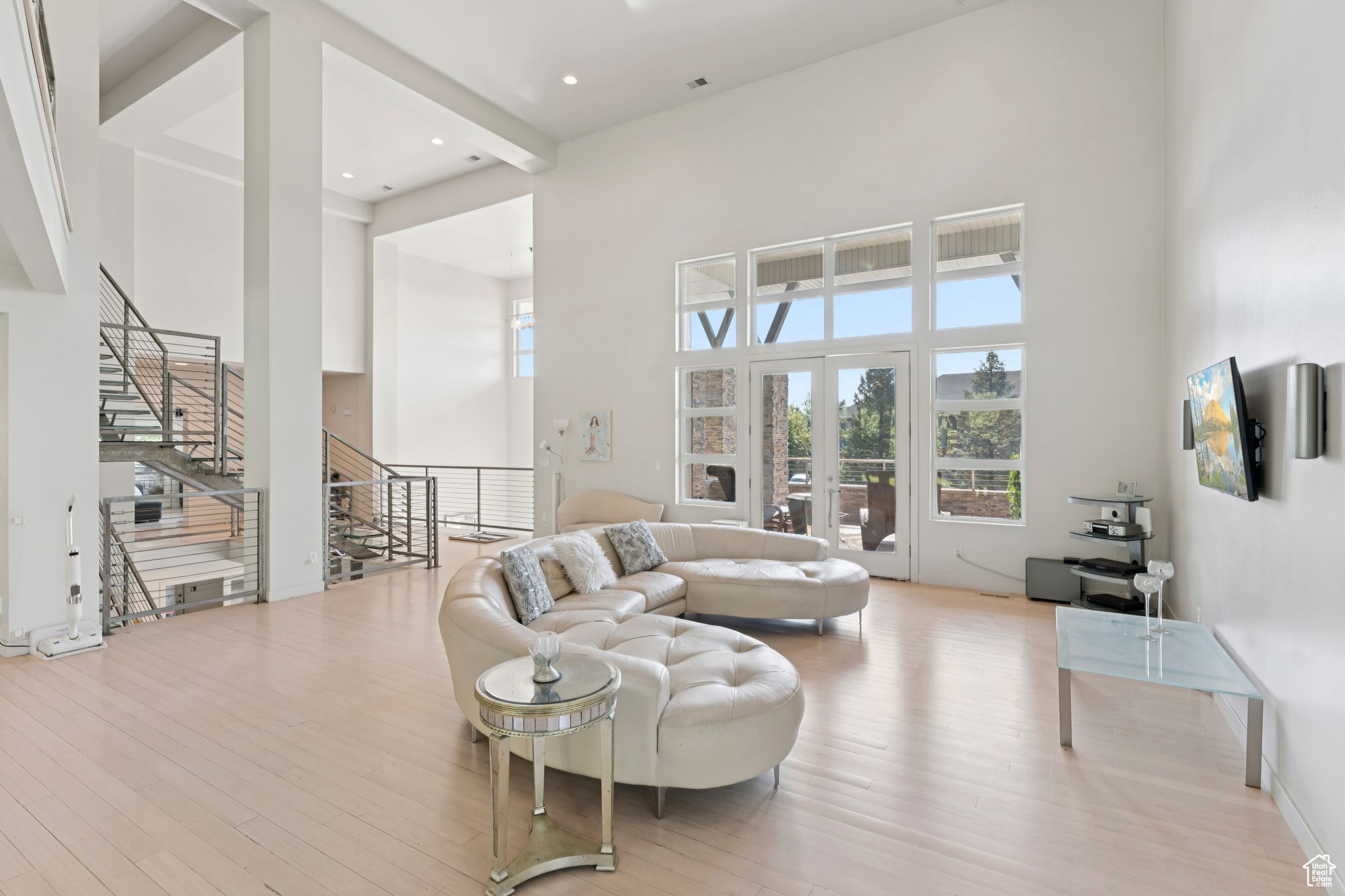 THE HAMPTONS - Residential