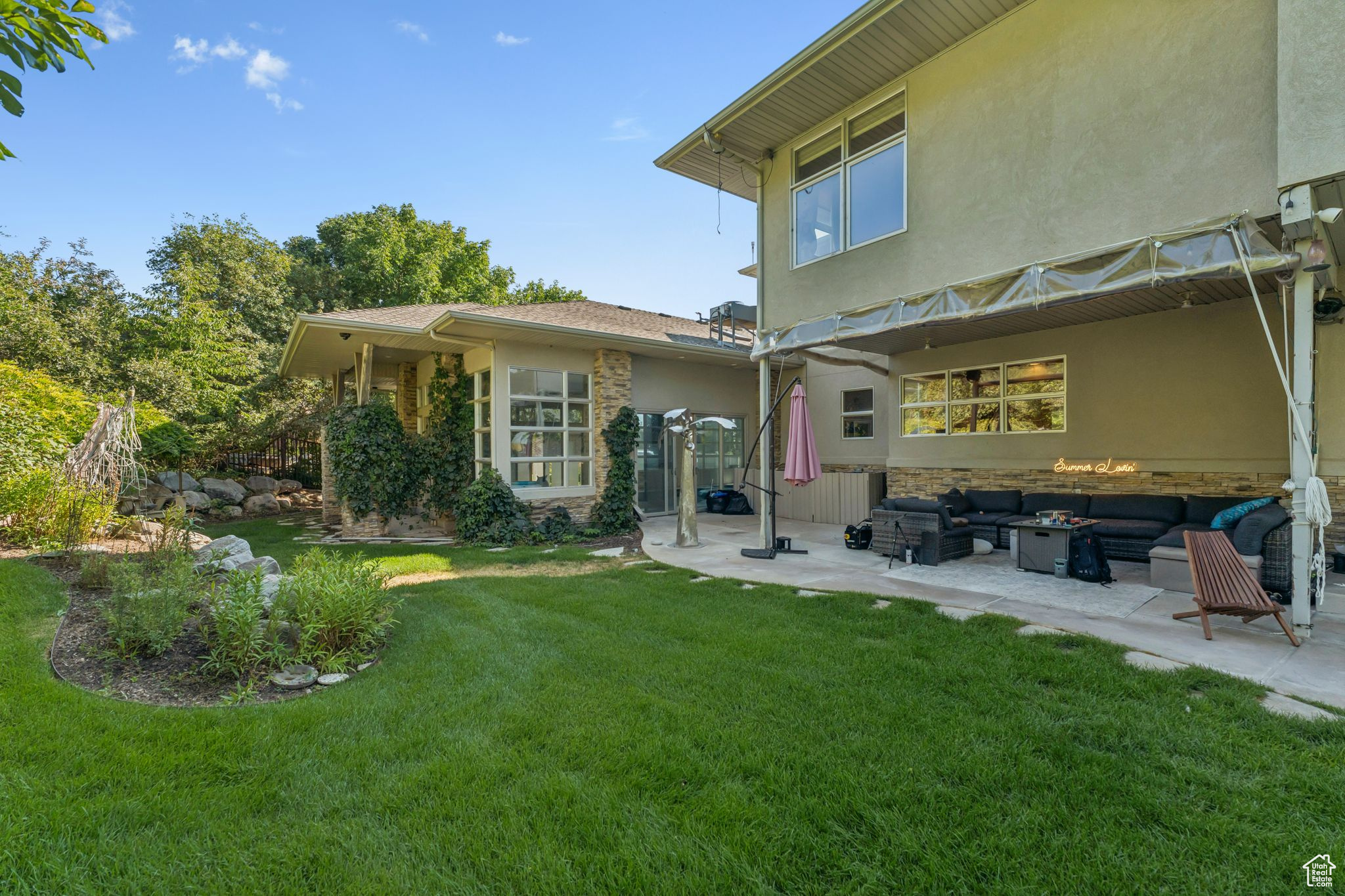 THE HAMPTONS - Residential