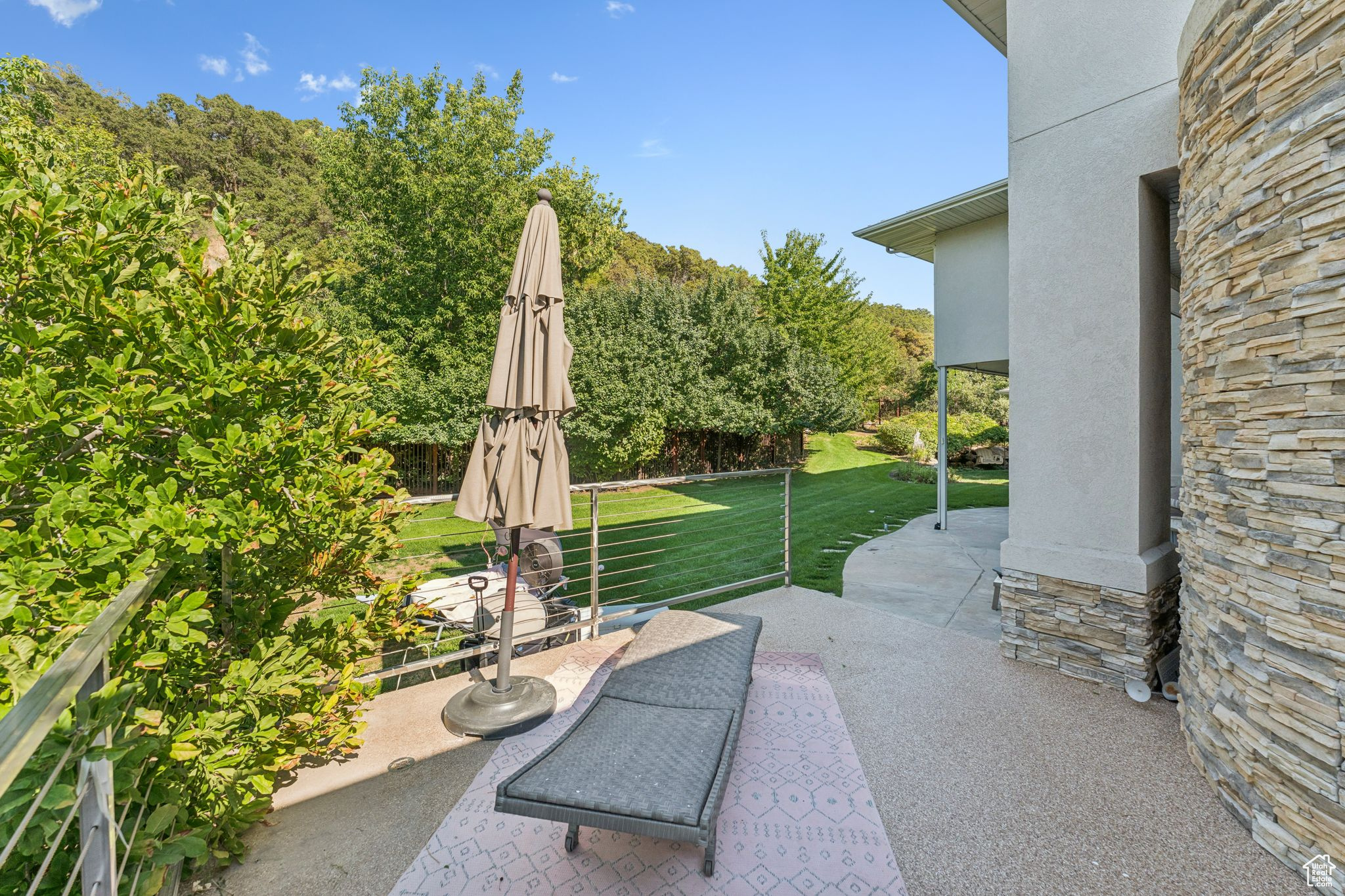 THE HAMPTONS - Residential