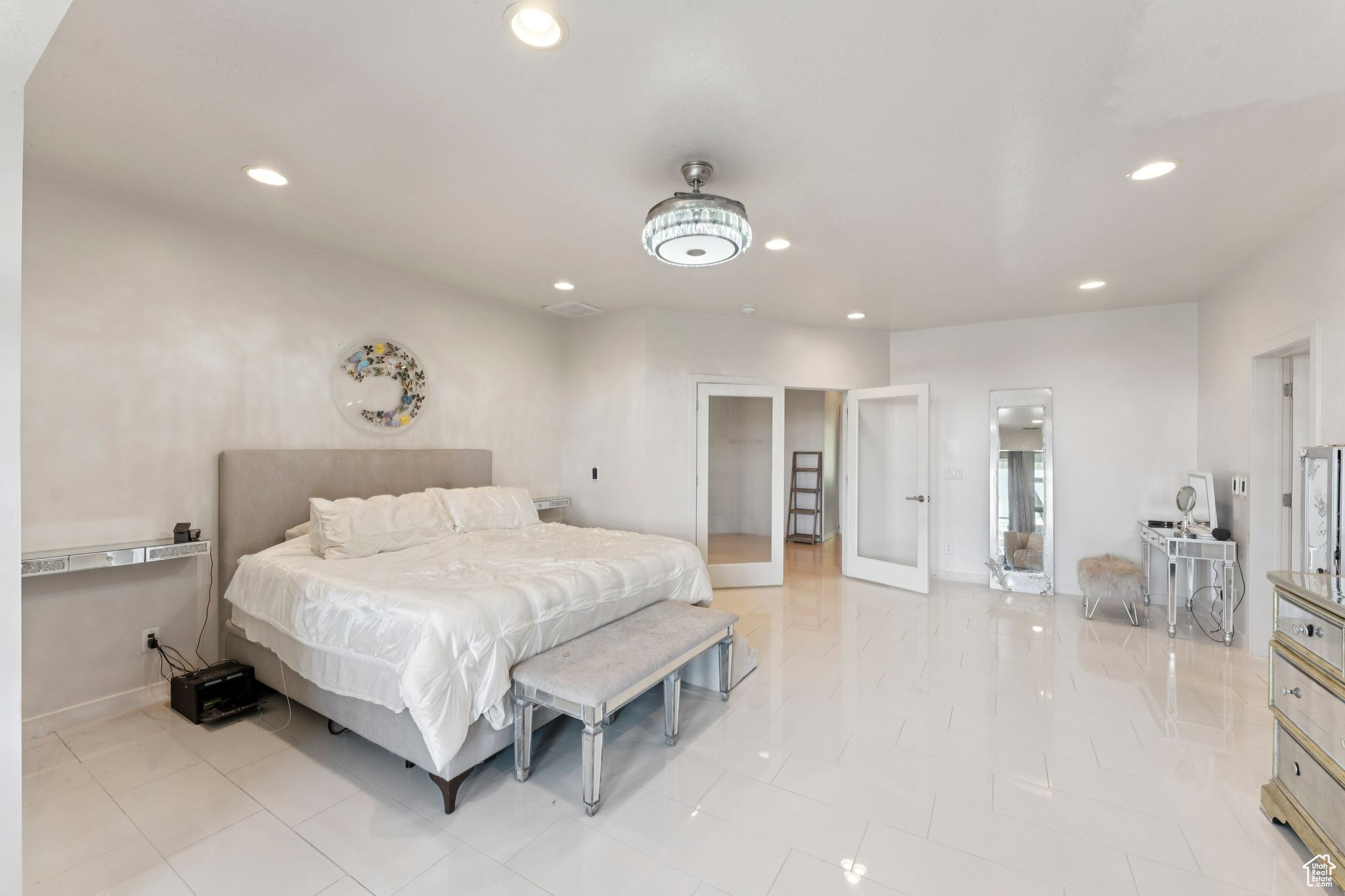 THE HAMPTONS - Residential