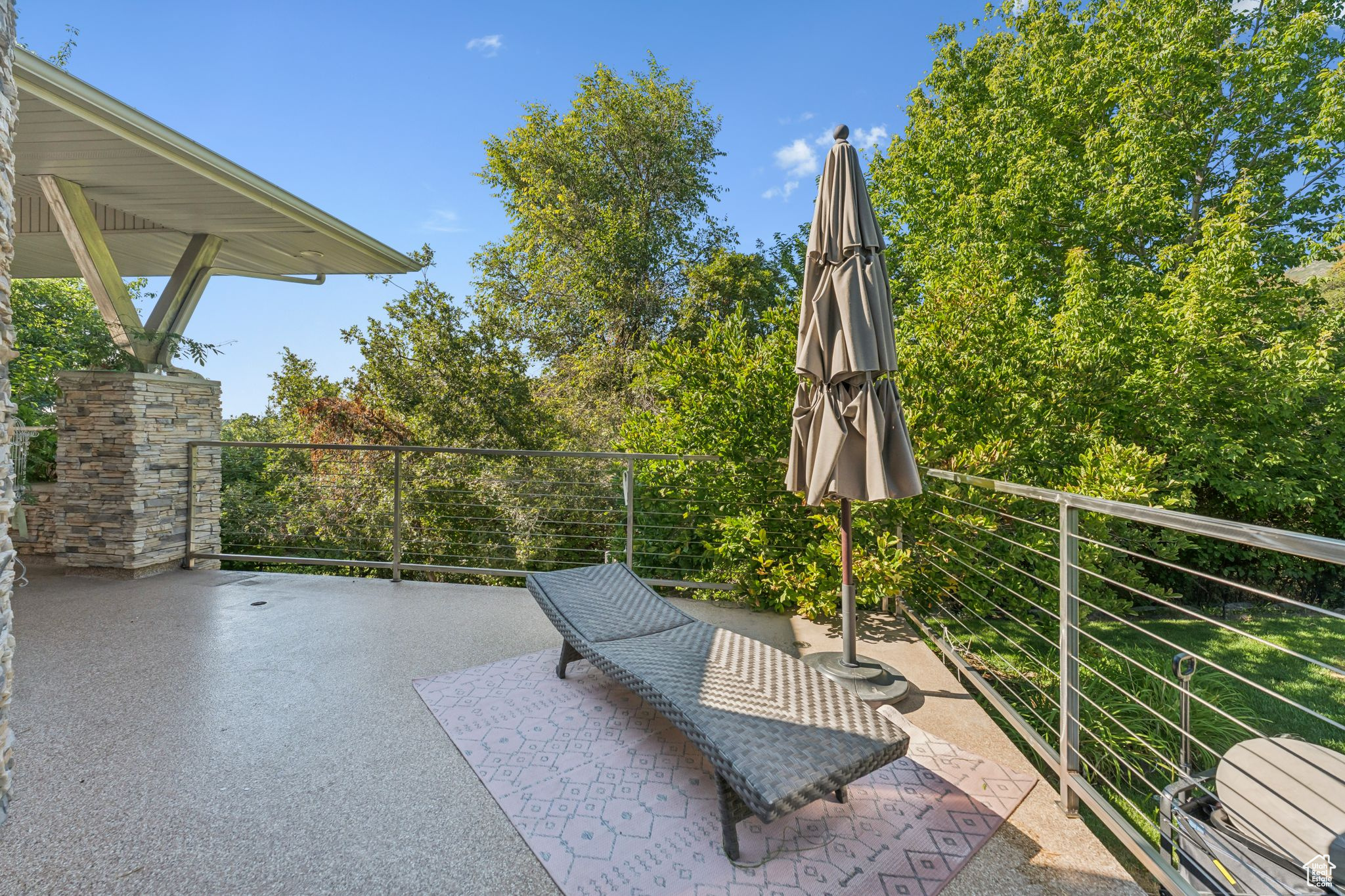 THE HAMPTONS - Residential