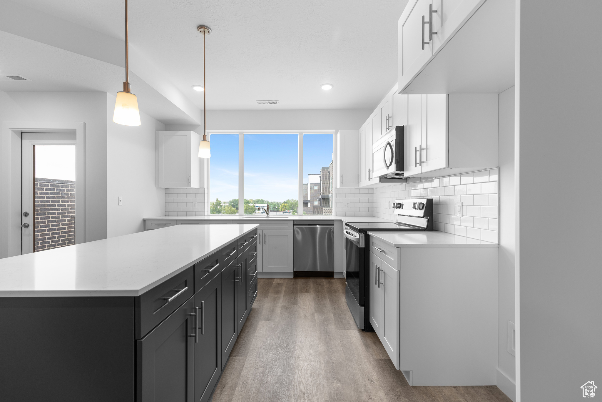 ERIN HILLS ESTATES - Residential