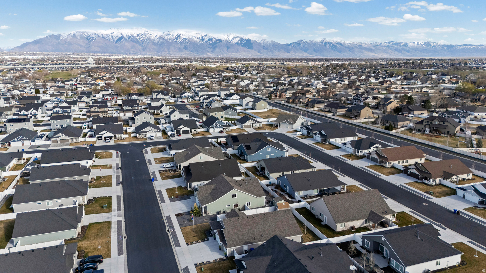 HARVEST FIELDS - Residential