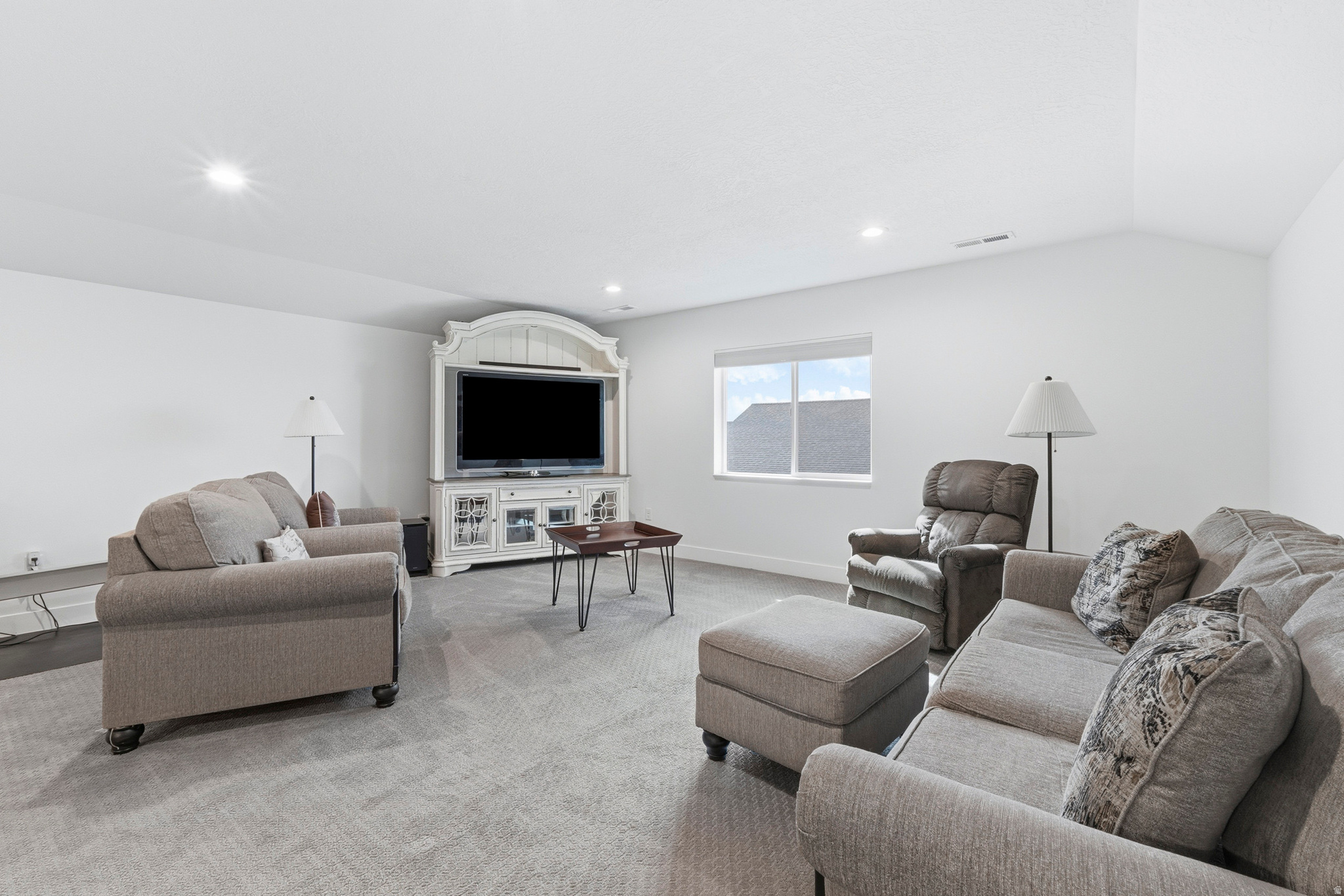 HARVEST FIELDS - Residential