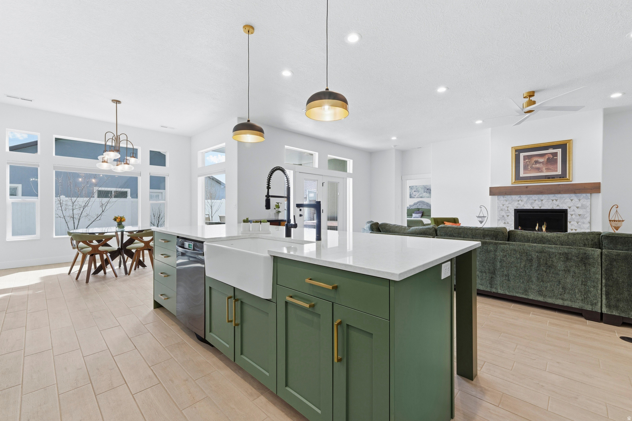 HARVEST FIELDS - Residential