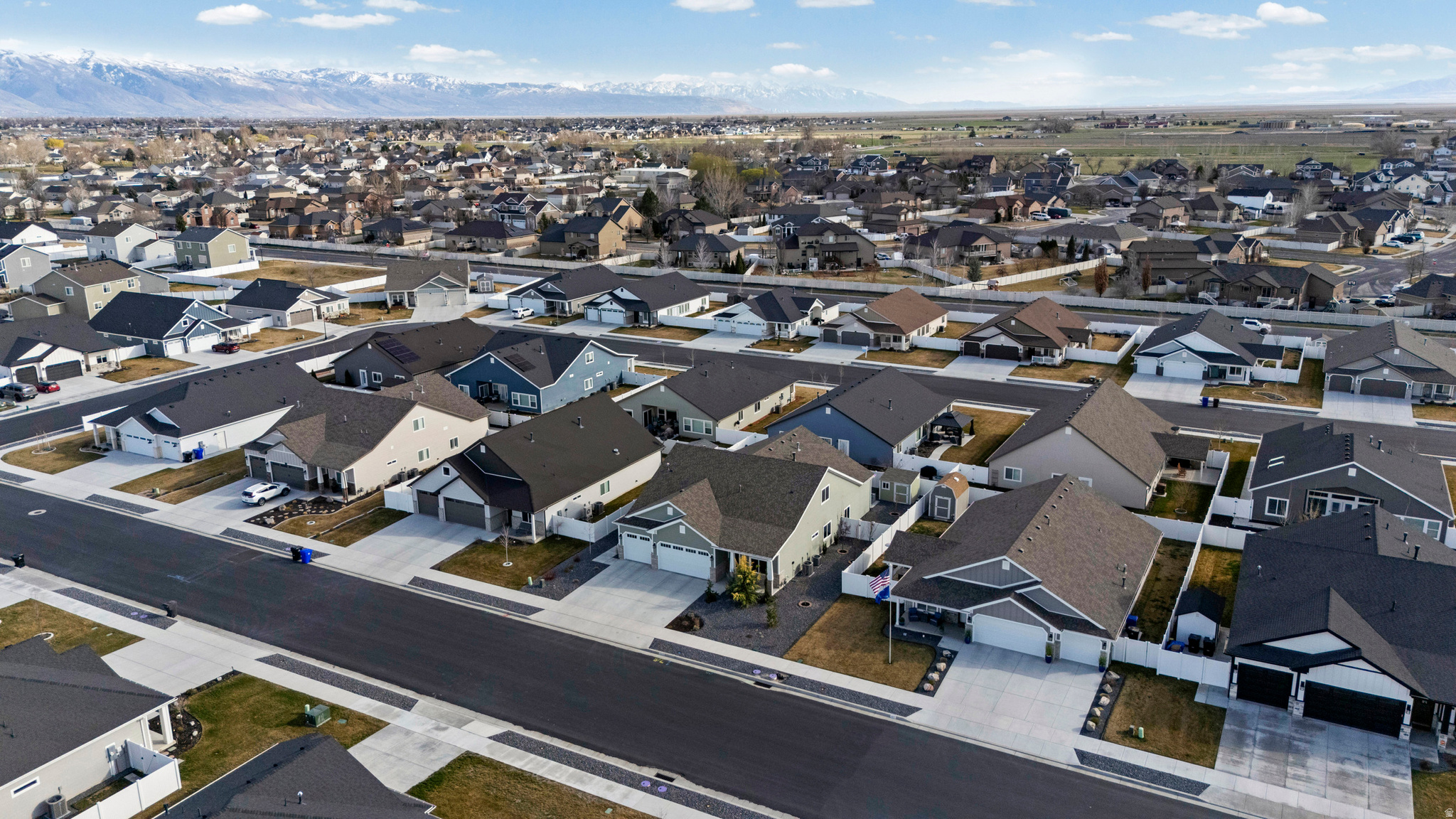 HARVEST FIELDS - Residential