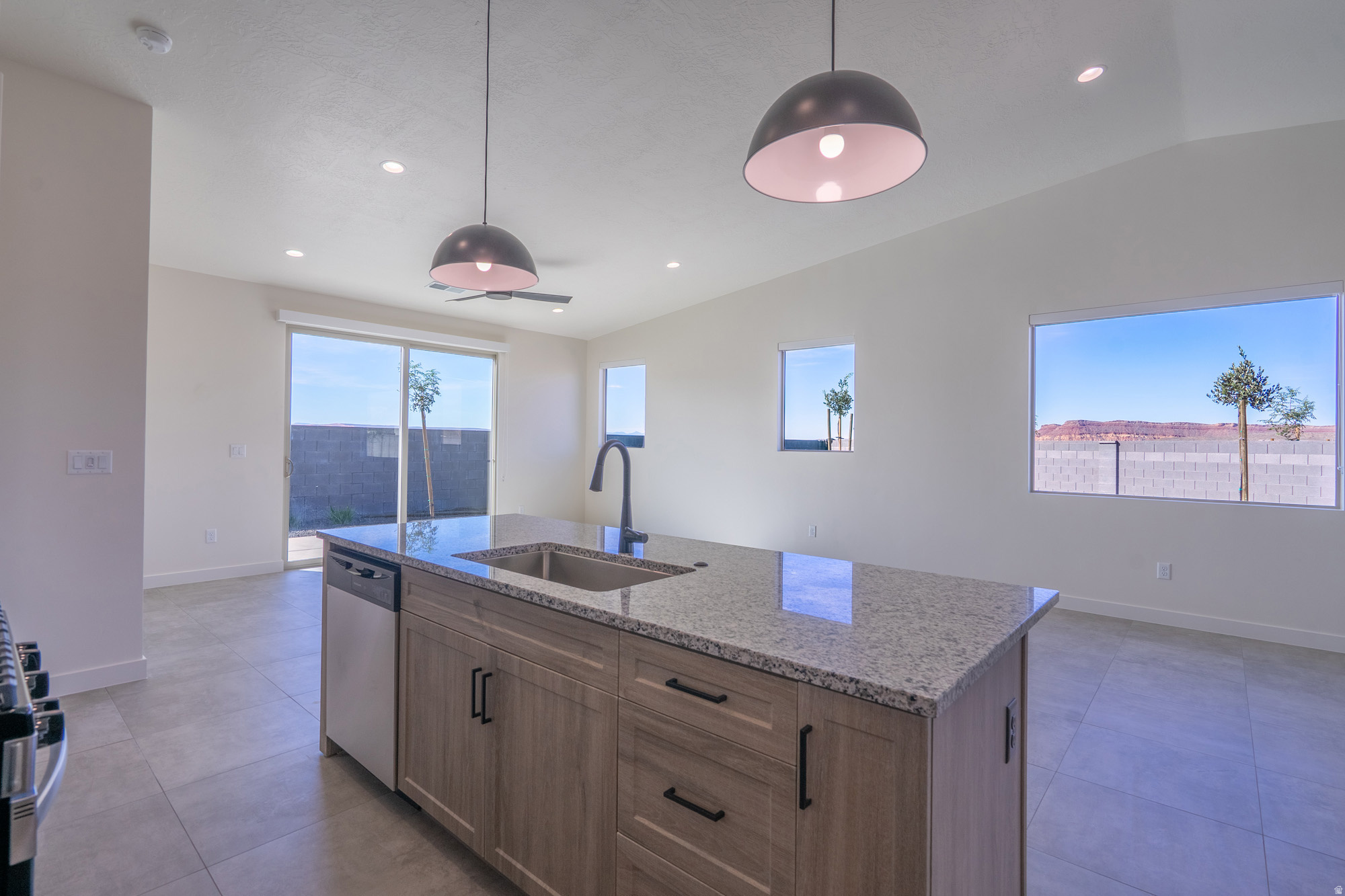 SKY VIEW - Residential Income