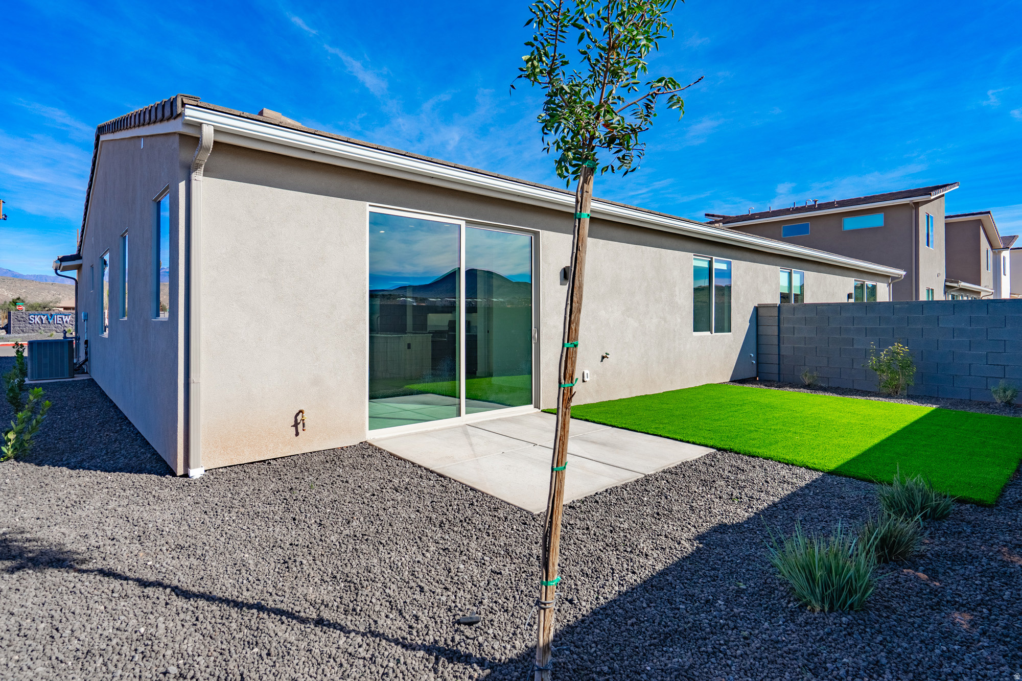 SKY VIEW - Residential Income