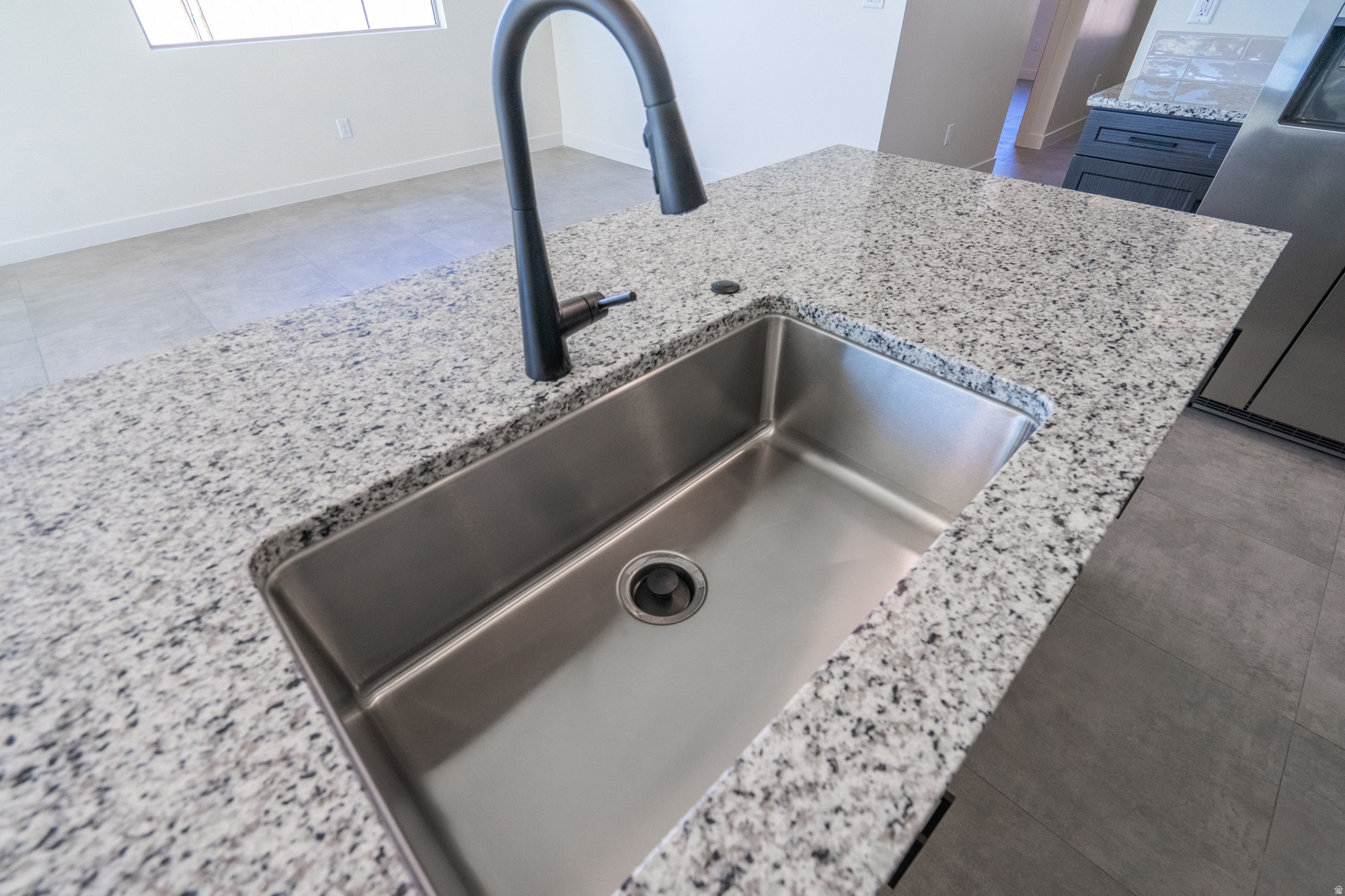 SKY VIEW - Residential Income