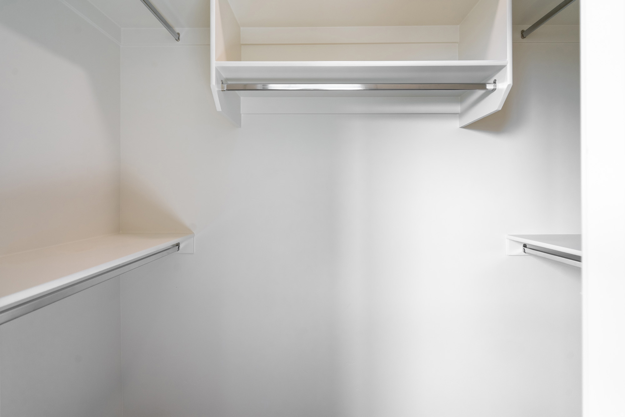 SKY VIEW - Residential Income