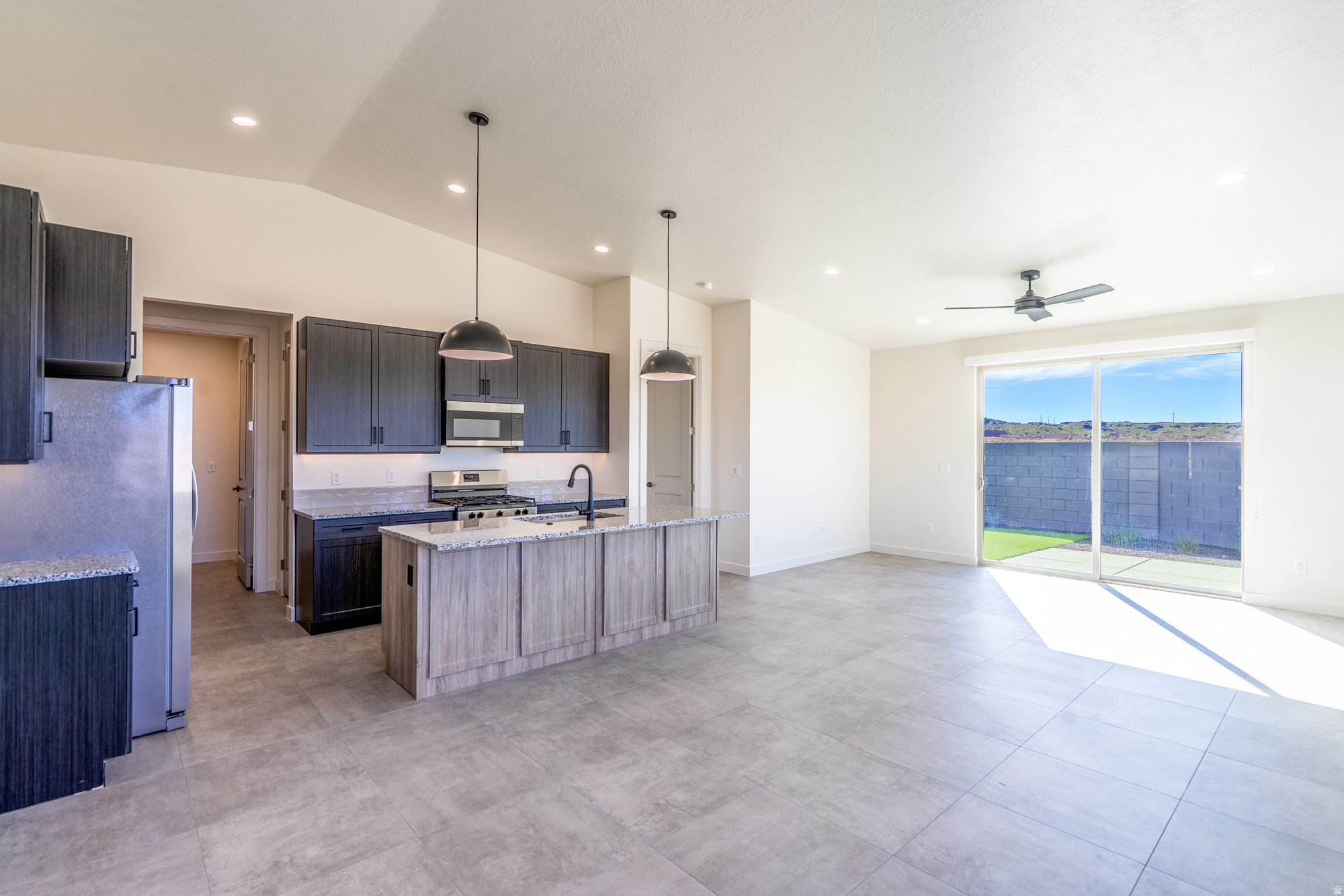 SKY VIEW - Residential Income