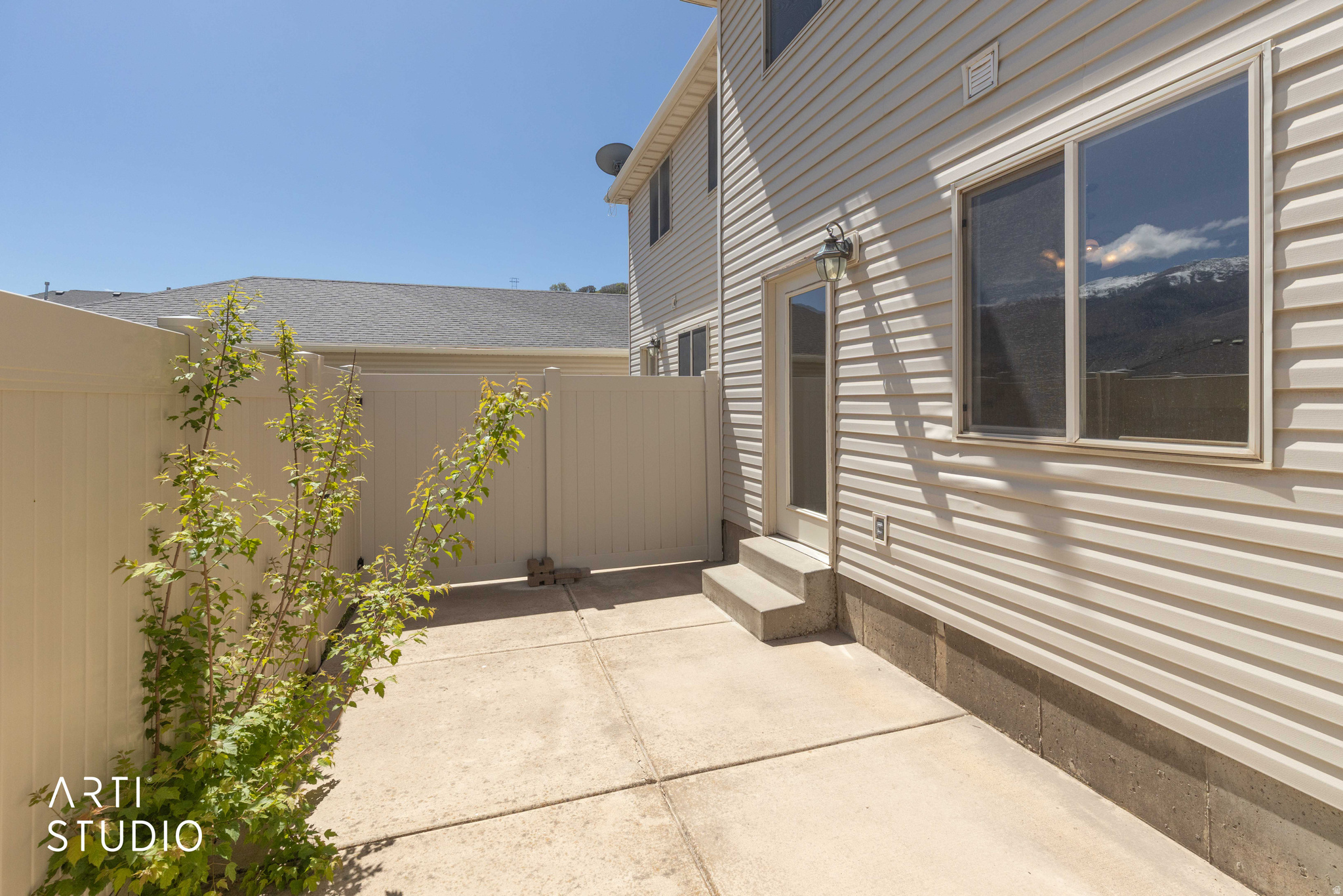 SANDALWOOD - Residential