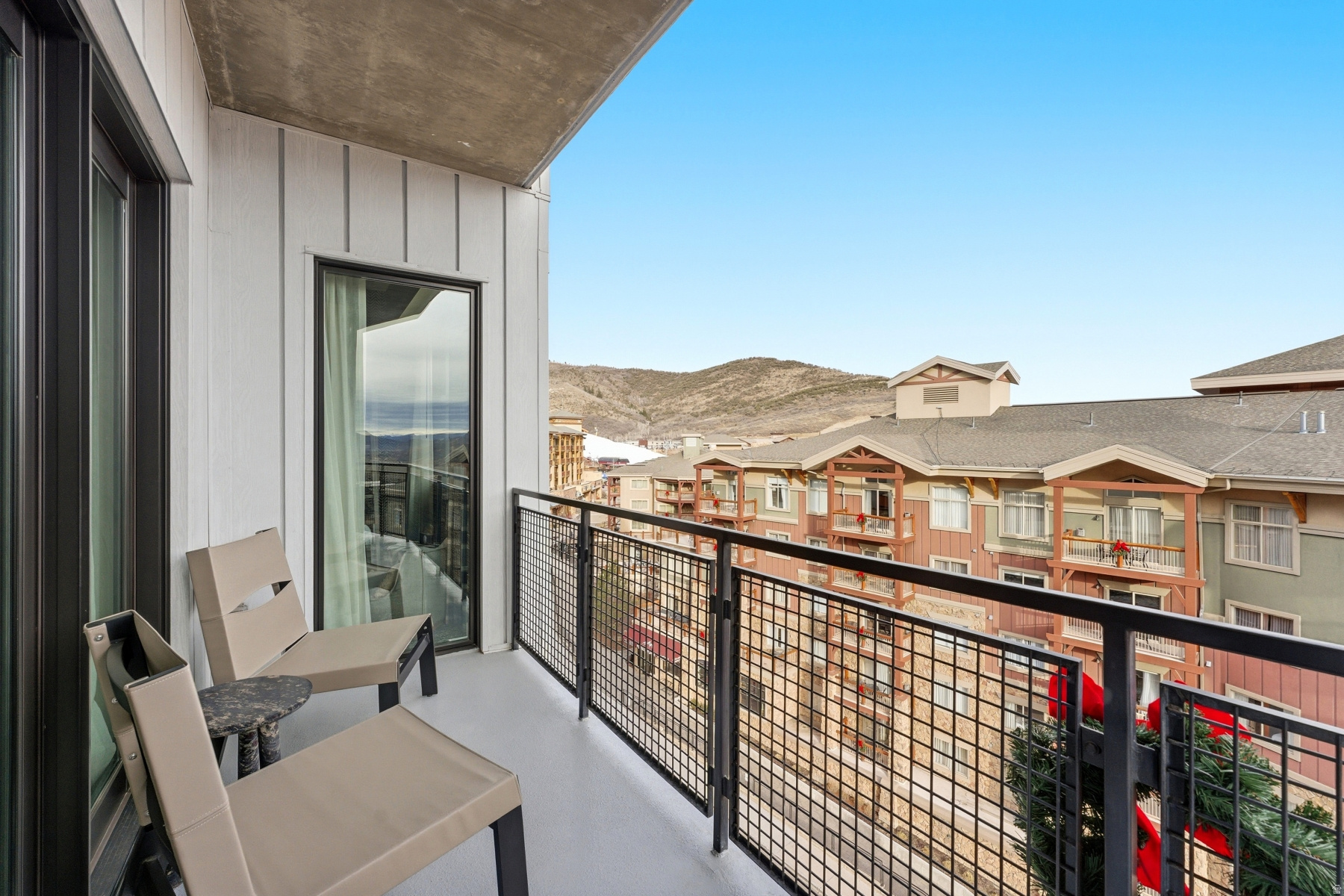 Park City, Utah 84098, United States, 3 Bedrooms Bedrooms, ,4 BathroomsBathrooms,Residential,Active,256402
