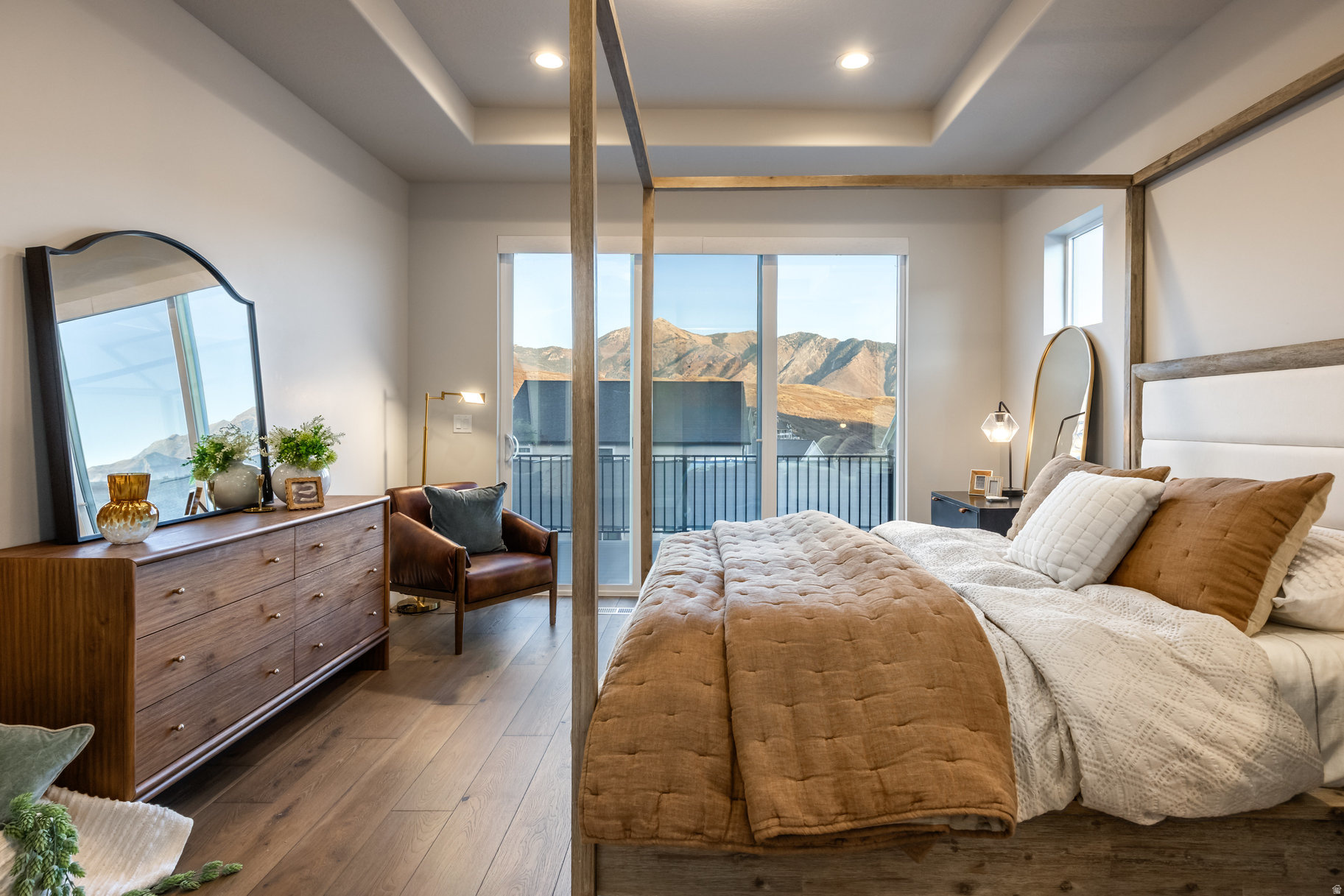 HIDDEN CANYON - Residential