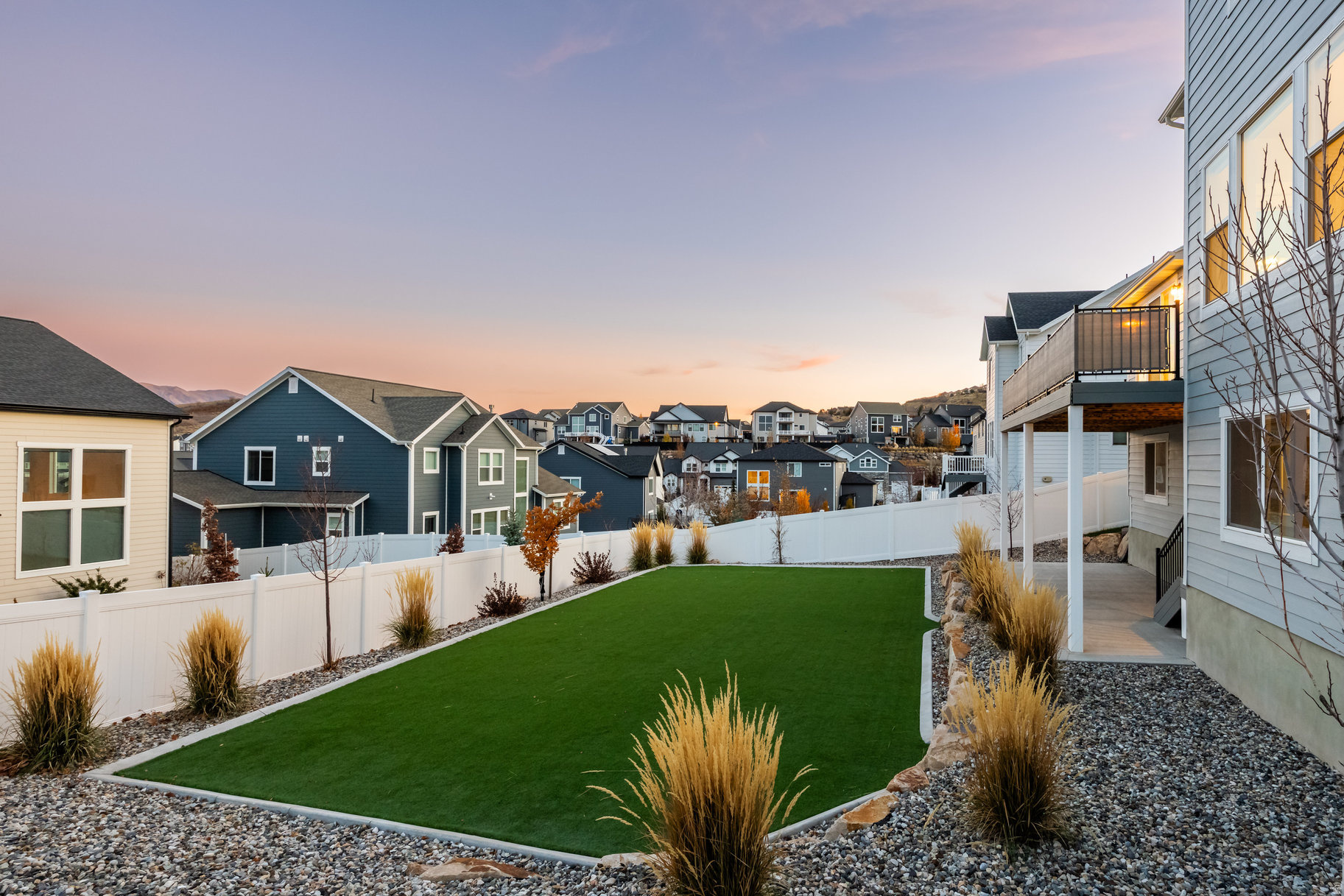 HIDDEN CANYON - Residential