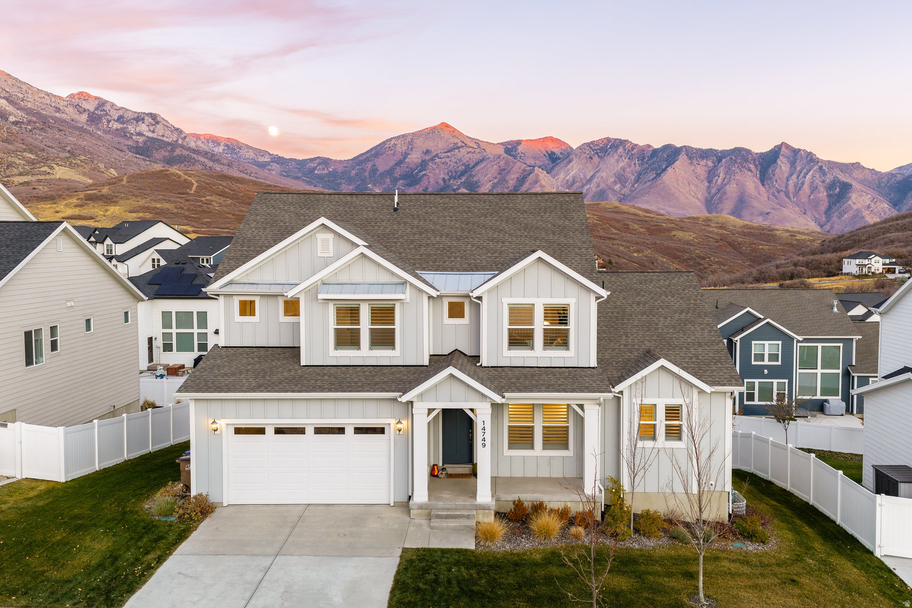 HIDDEN CANYON - Residential