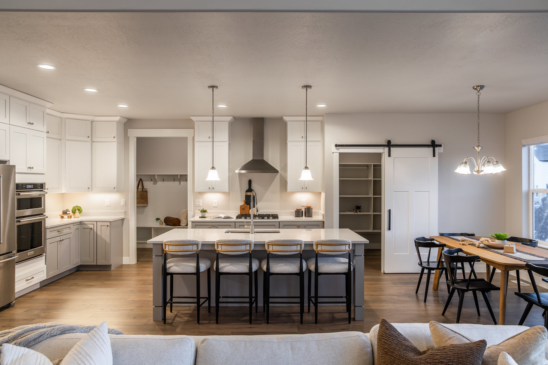 HIDDEN CANYON - Residential