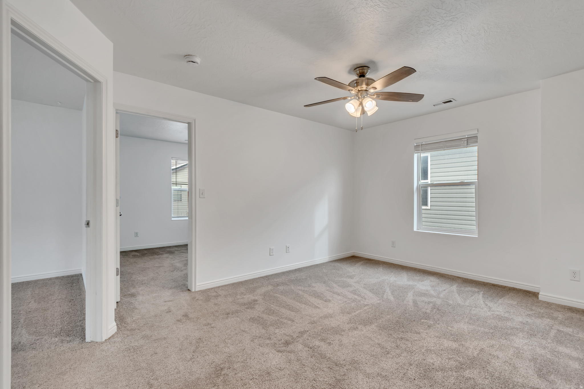 COLONIAL PARK - Residential