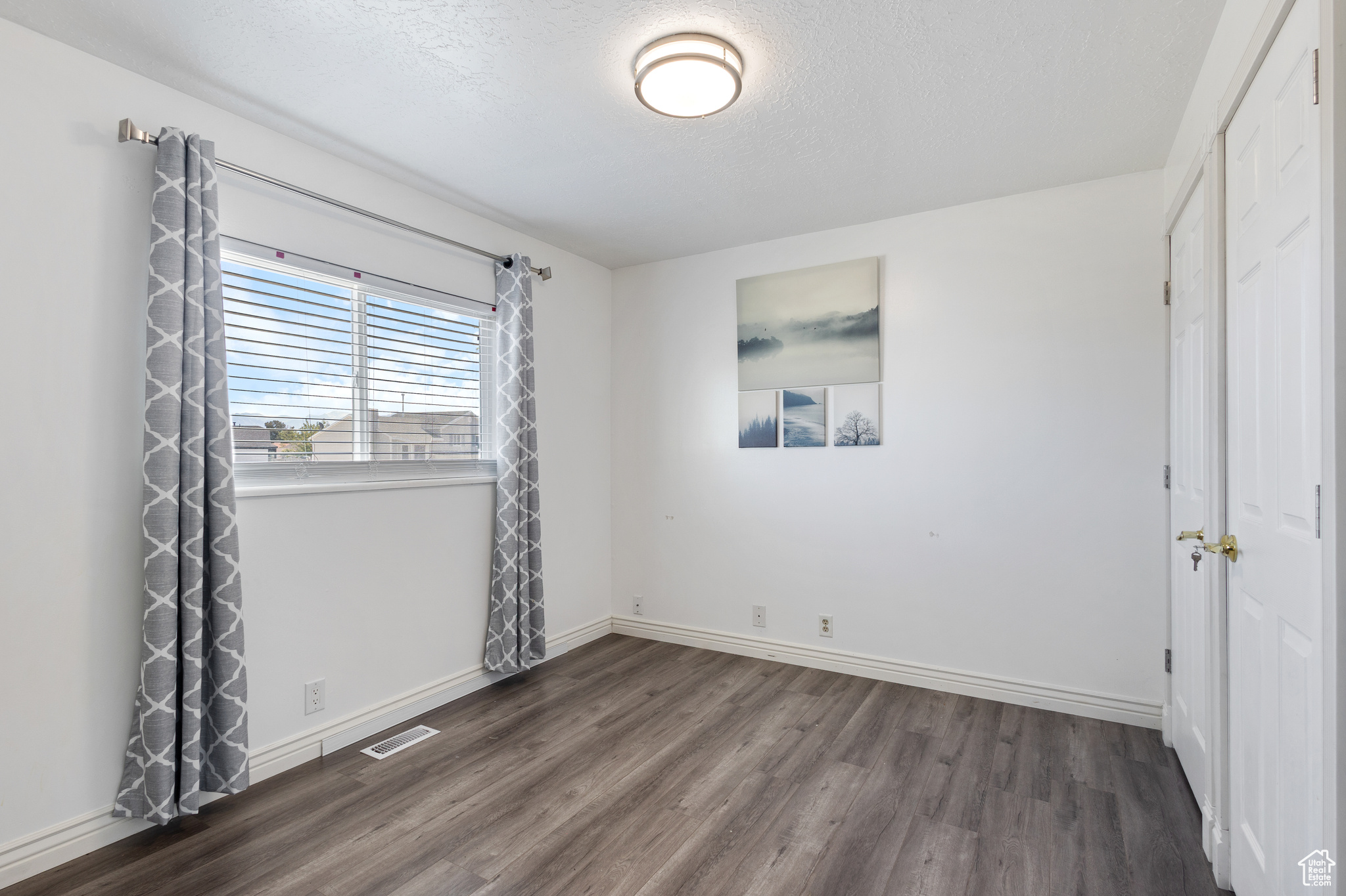 SHADOW RUN ESTATES - Residential