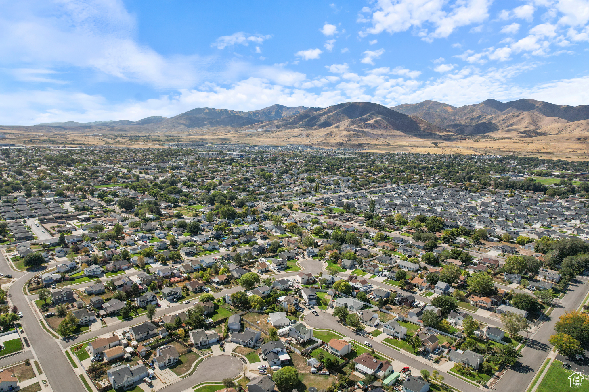 SHADOW RUN ESTATES - Residential