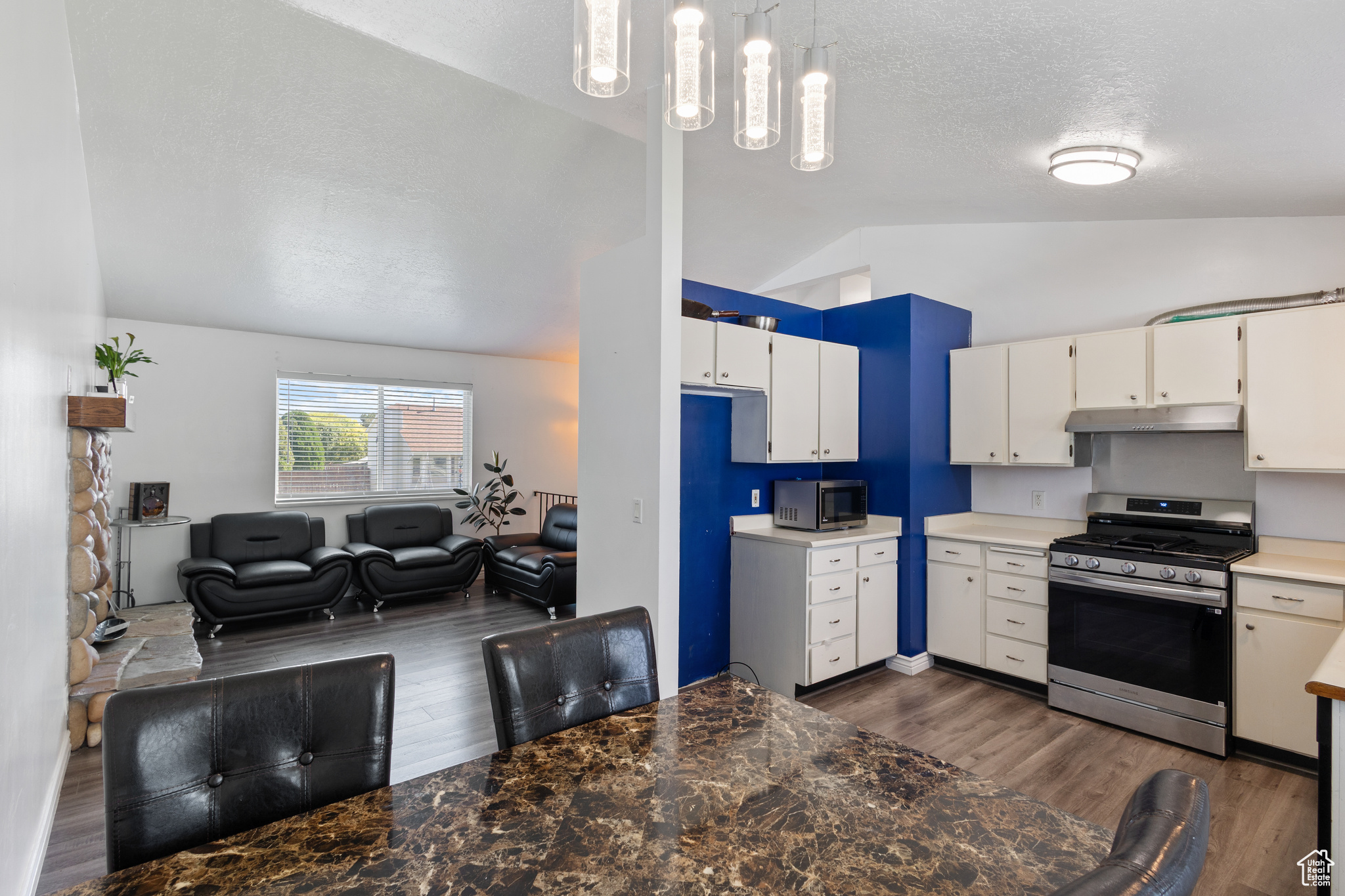 SHADOW RUN ESTATES - Residential