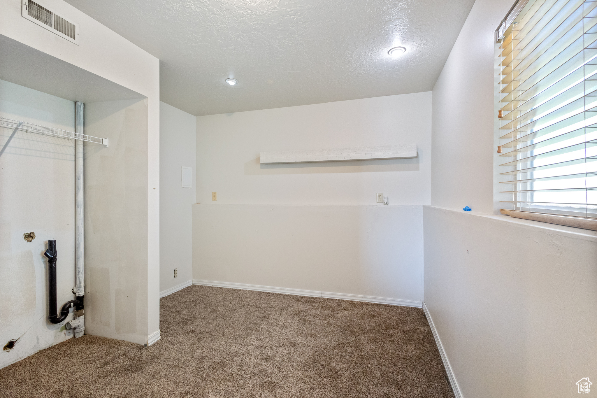 SHADOW RUN ESTATES - Residential