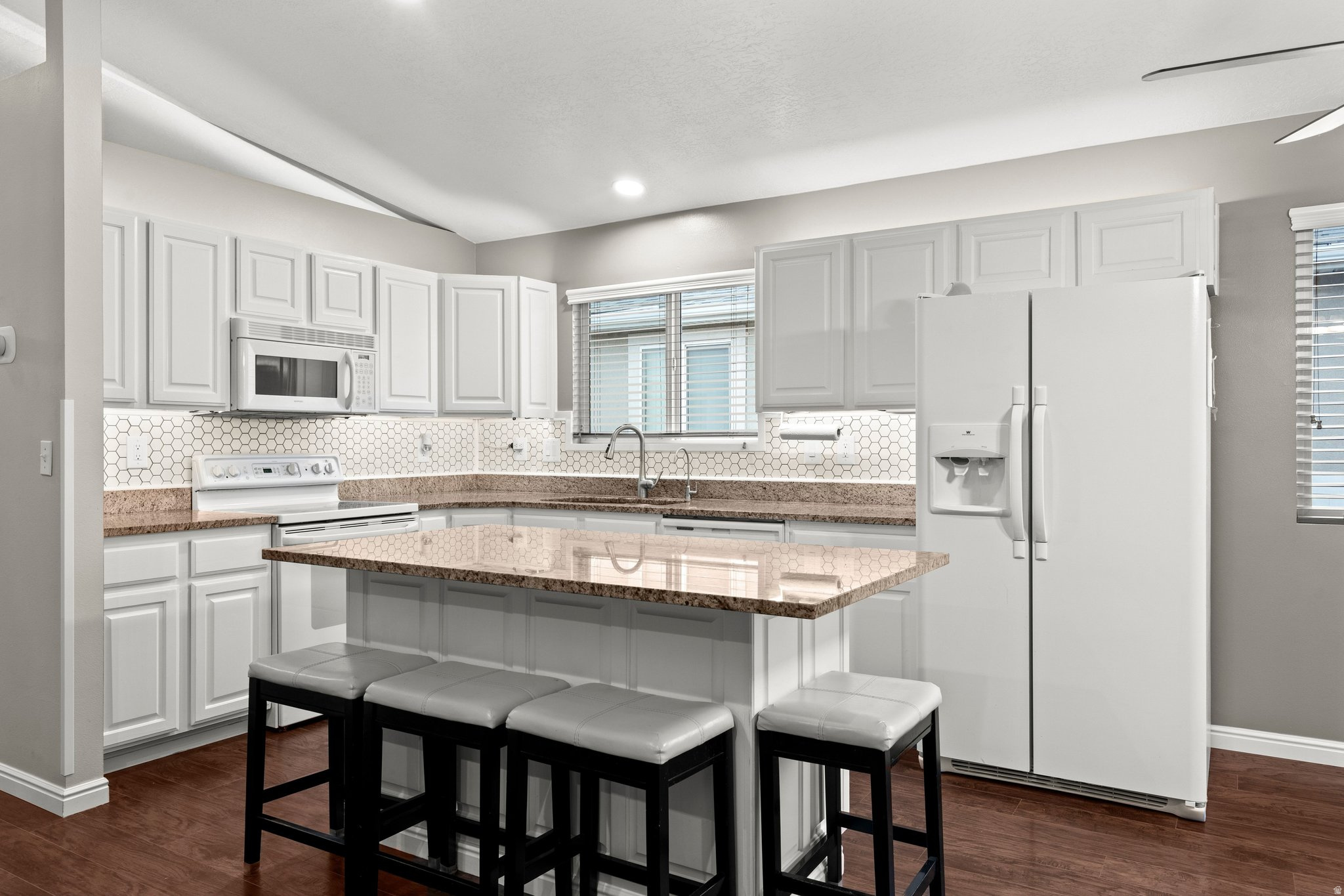 CEDAR RUN - Residential