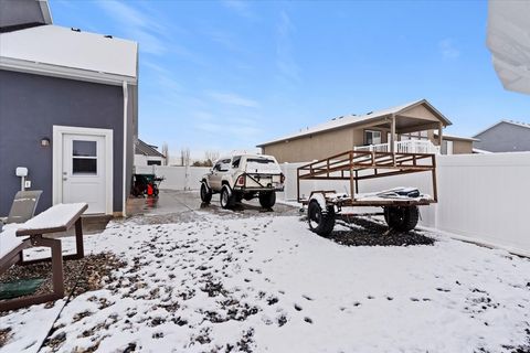 Tiny photo for 105 N 1400 W, Marriott Slaterville, UT 84404 (MLS # 2129963)