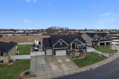 Tiny photo for 105 N 1400 W, Marriott Slaterville, UT 84404 (MLS # 2129963)