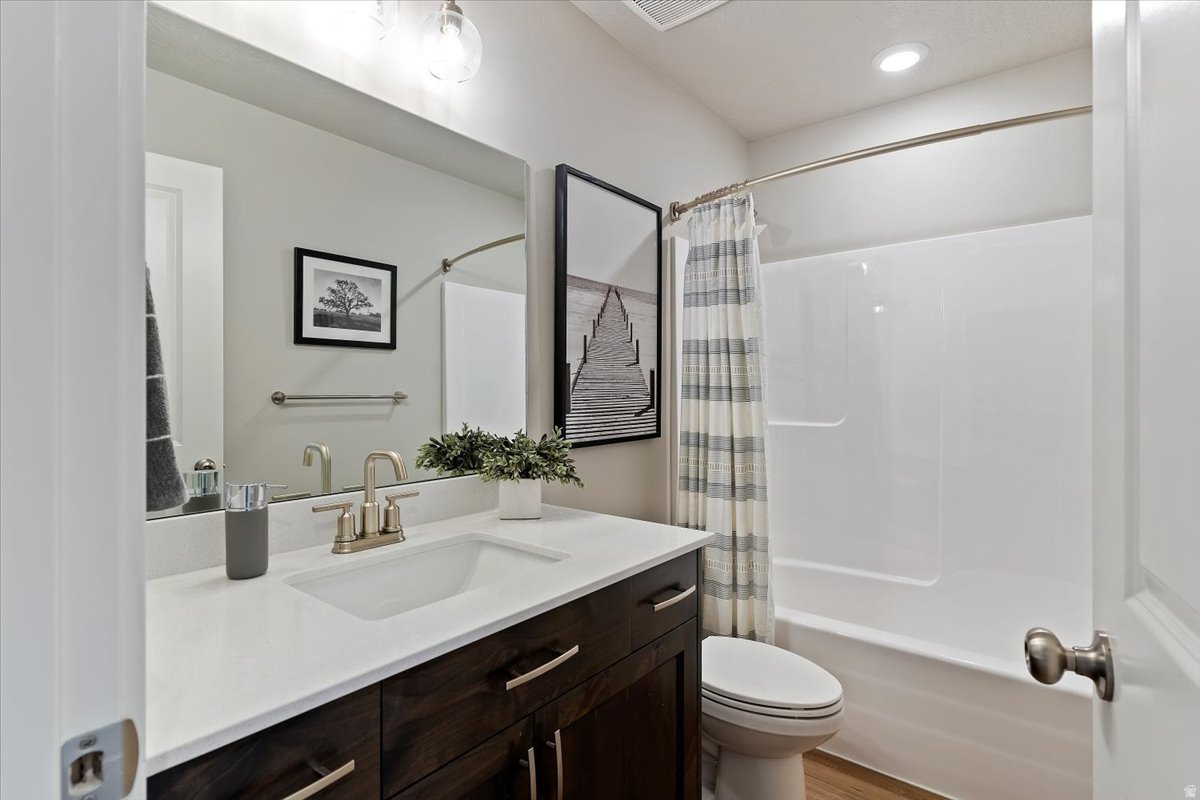 MEYERHOFFER MEADOWS - Residential