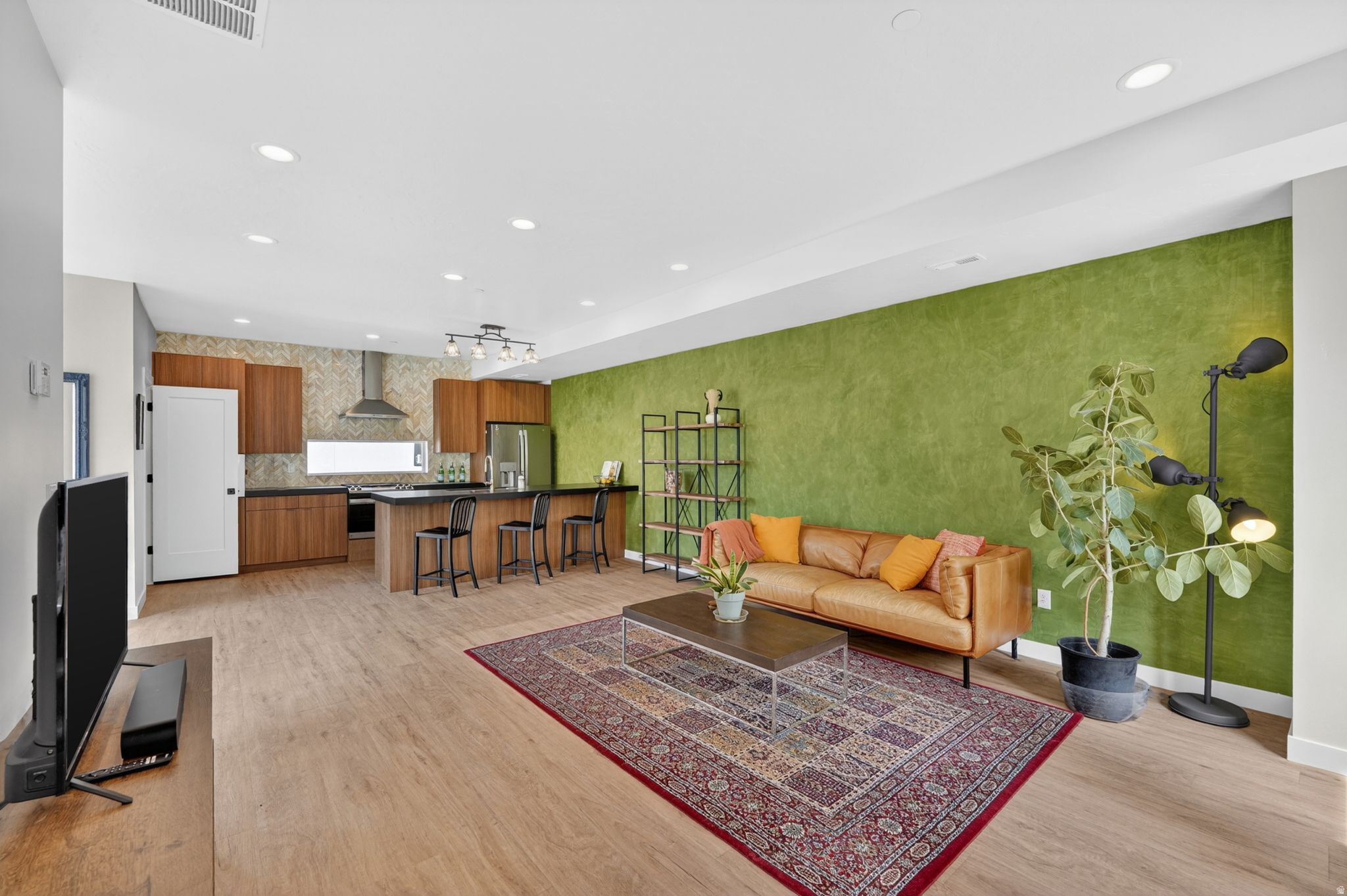 THE MADELYNN - Residential