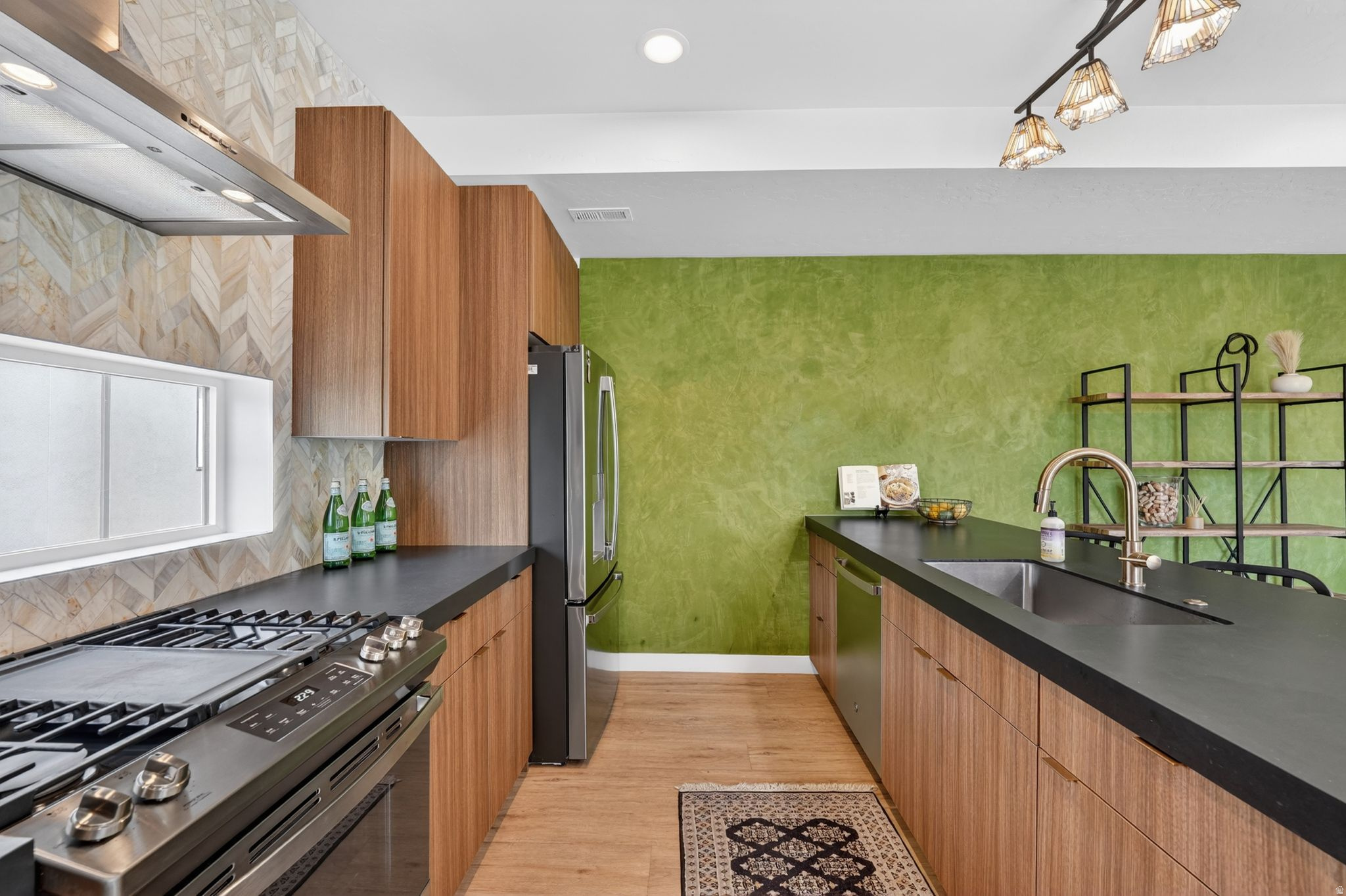 THE MADELYNN - Residential