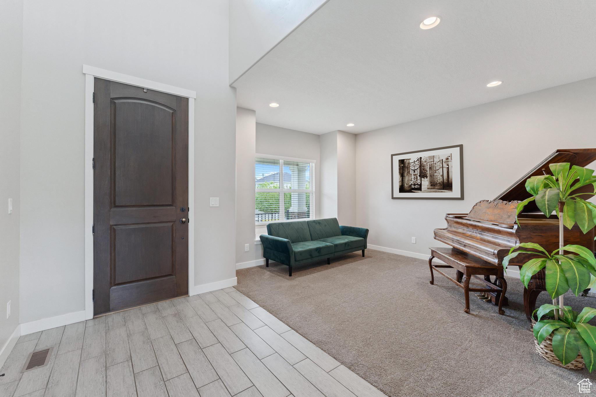 JORDAN HEIGHTS - Residential