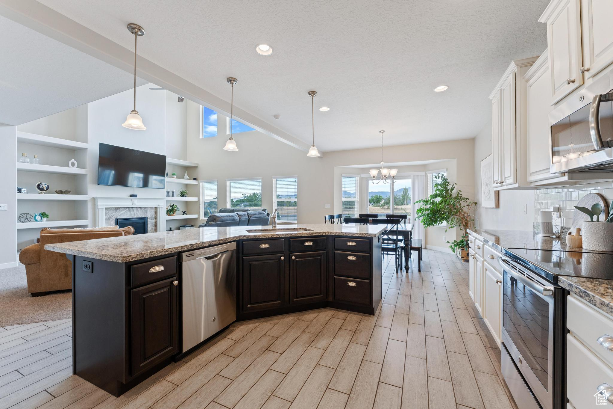 JORDAN HEIGHTS - Residential