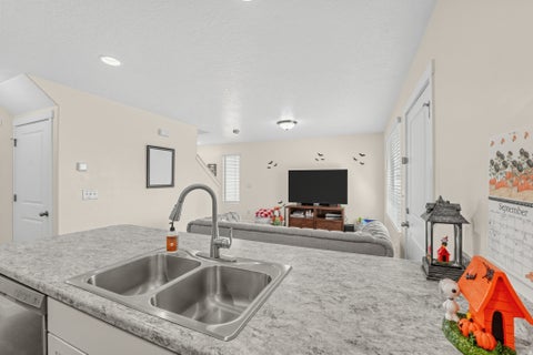 Tiny photo for 216 E HUMMINGBIRD CT, Saratoga Springs, UT 84045 (MLS # 2186988)