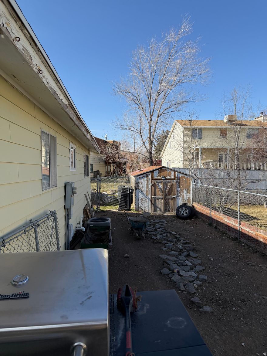 Investor Special! Single-family home with strong flip potential in a desirable area. Solid layout and generous lot size offer an excellent foundation for renovation and value-add improvements. Ideal opportunity for investors or handy buyers looking to build equity. Convenient location with access to schools, shopping, and major routes. Priced to reflect condition-bring your vision and unlock the upside.