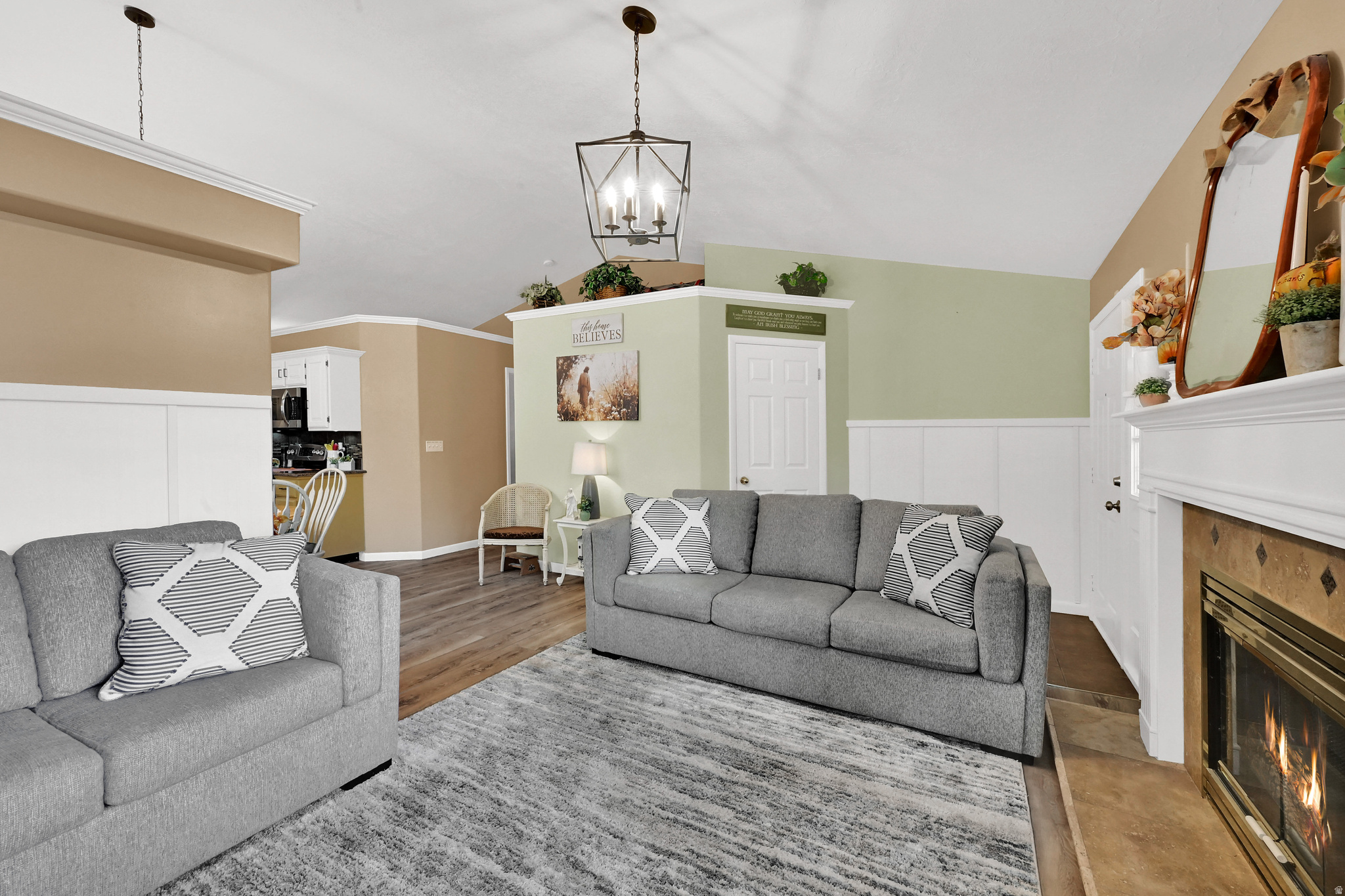 APPLE BLOSSOM - Residential