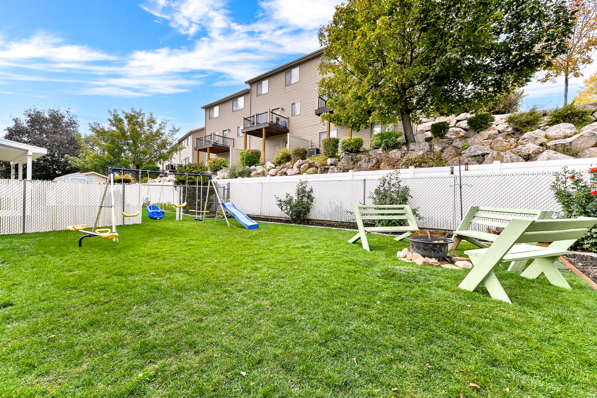 APPLE BLOSSOM - Residential