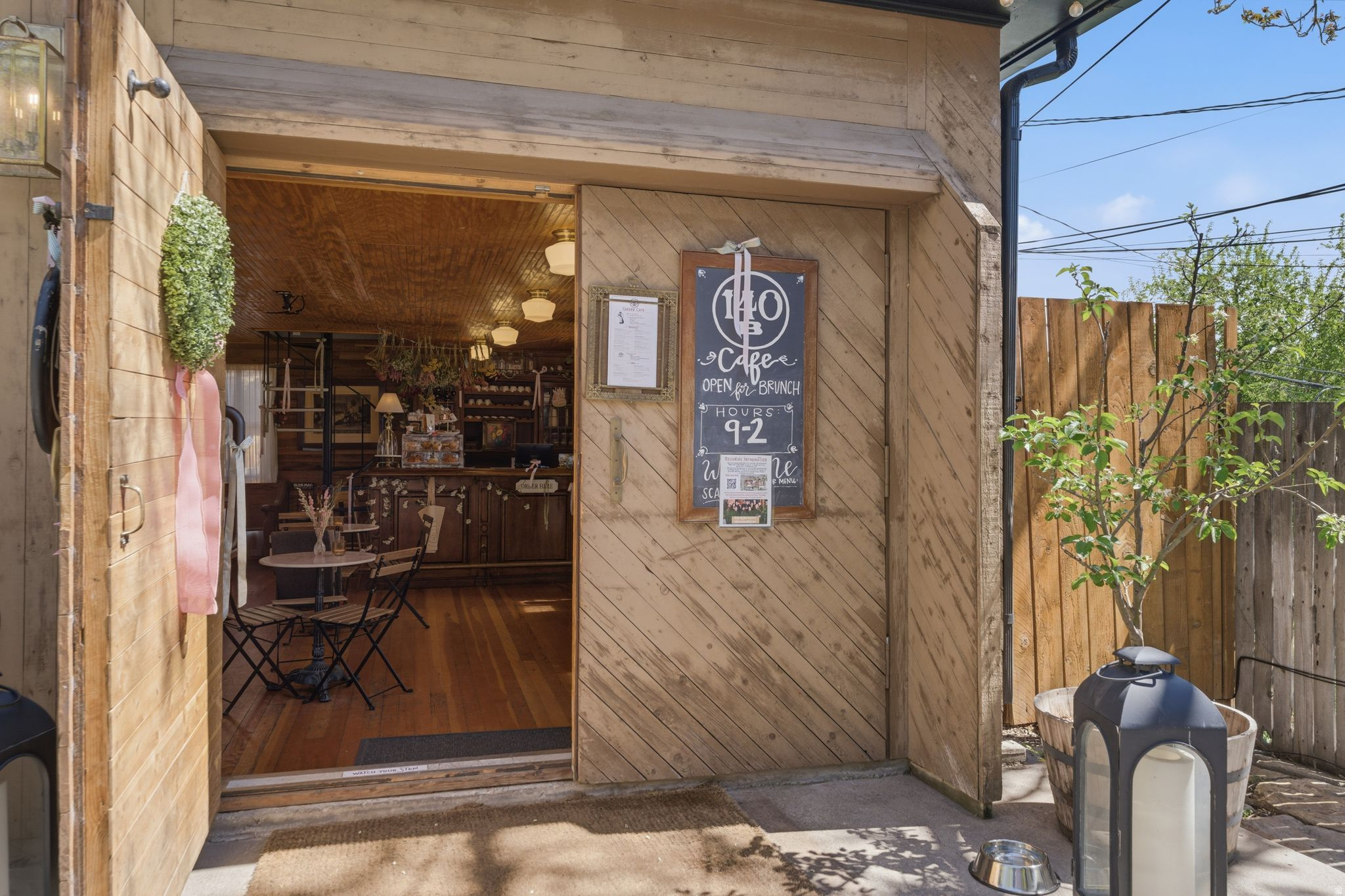 THE AVENUES - Residential