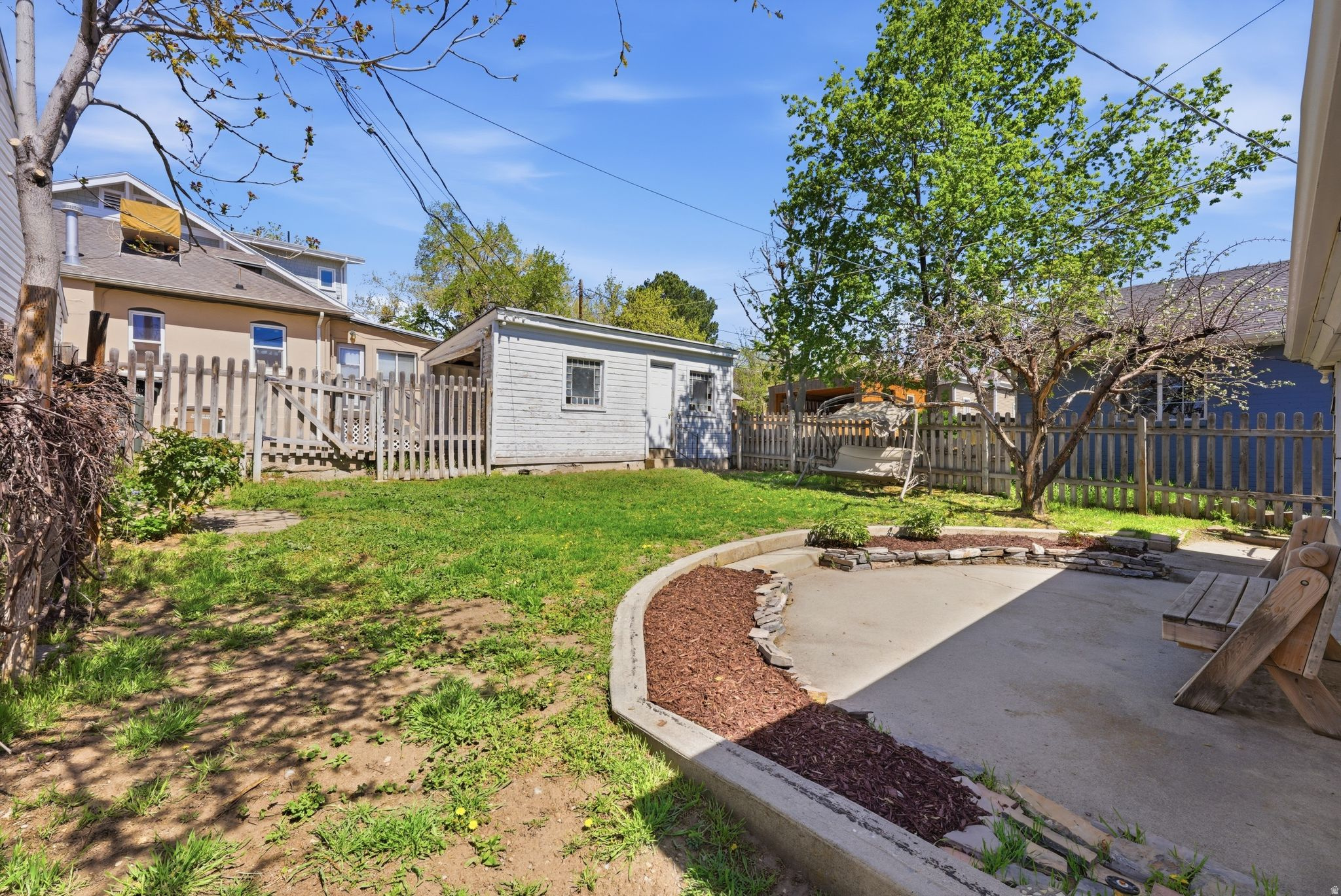 THE AVENUES - Residential