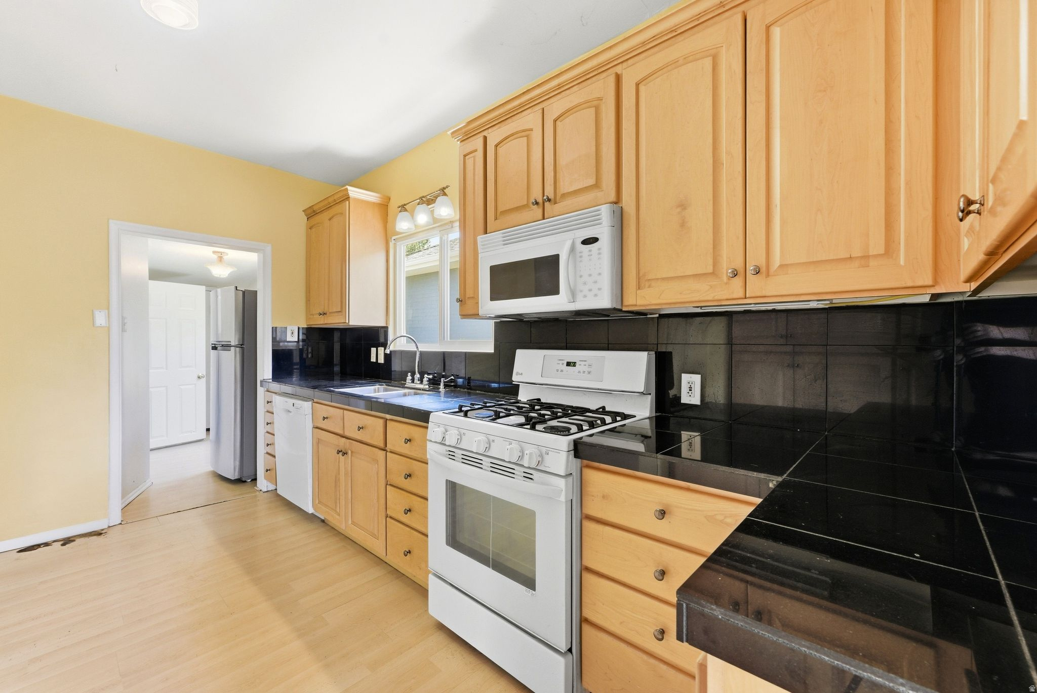 THE AVENUES - Residential