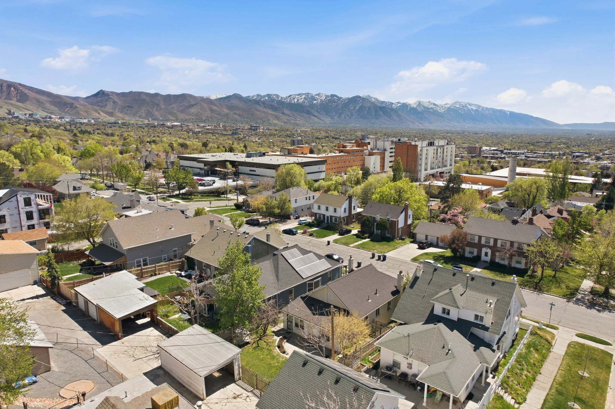 THE AVENUES - Residential